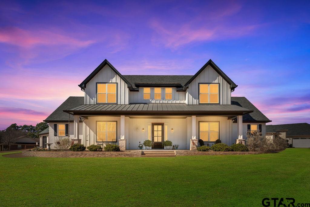 202 Winged Foot Dr