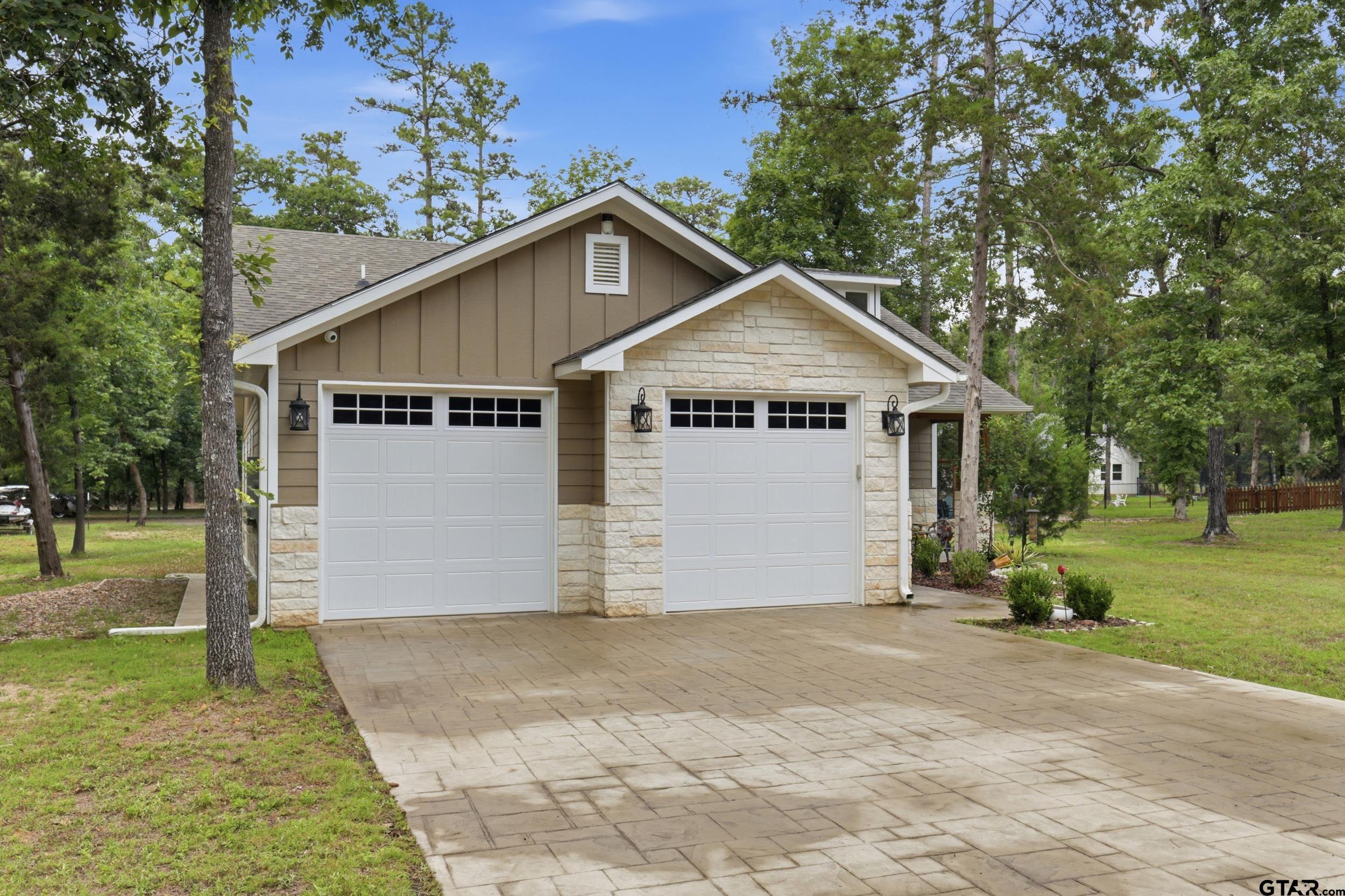 733 King Arthur Ct