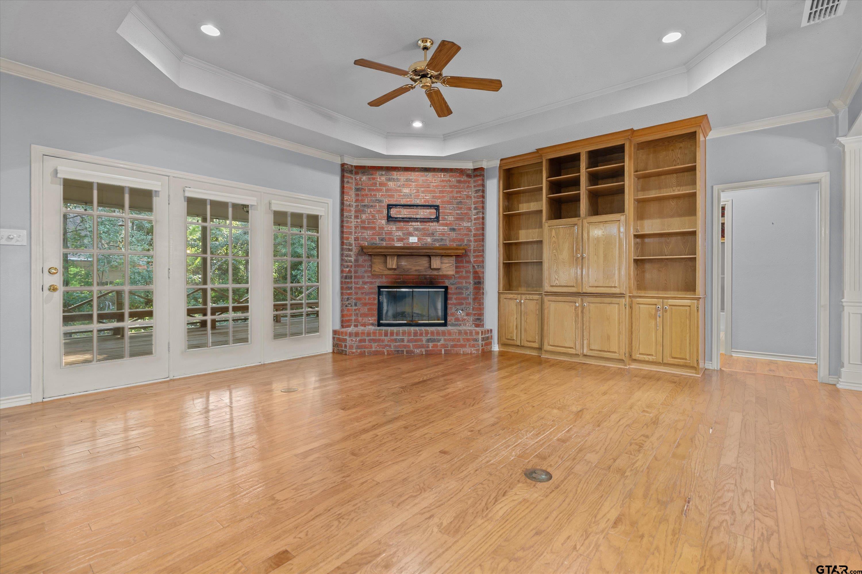 9211 Elm Tree Circle