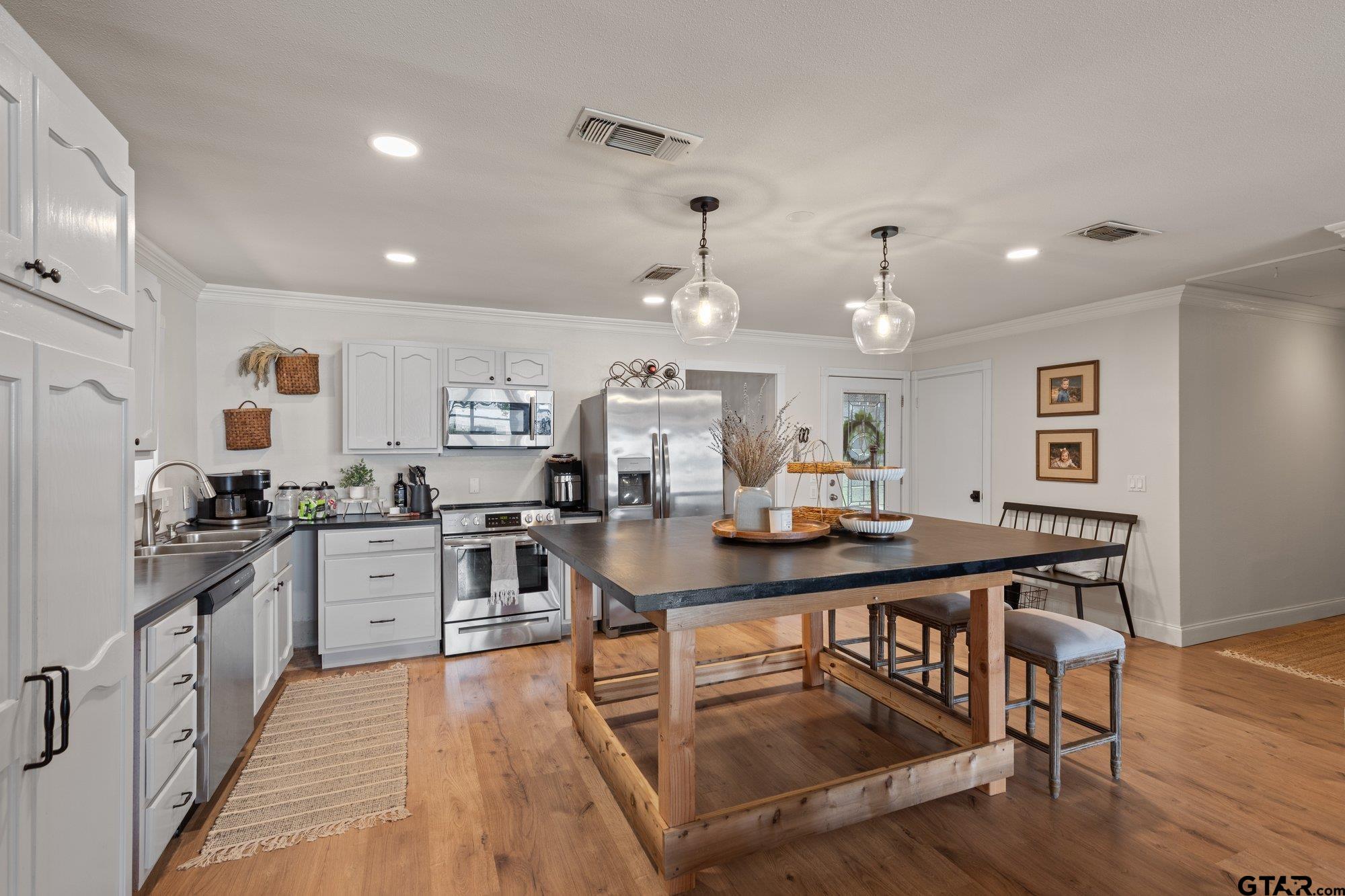 331 Spring Creek Dr