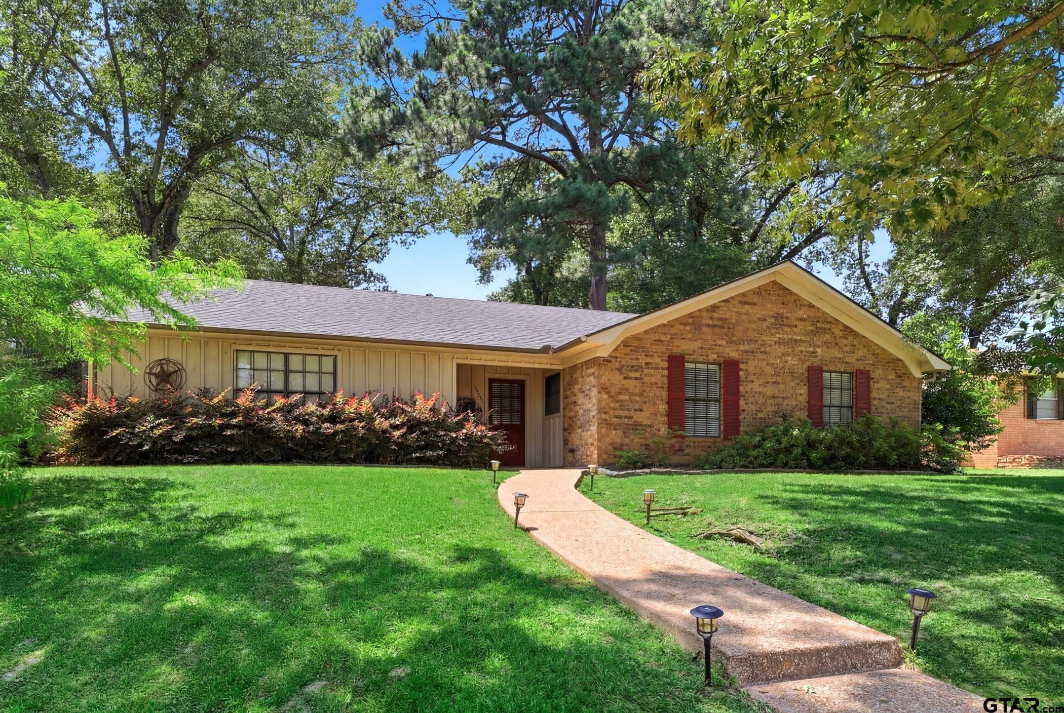 3505 Cloverdale Dr