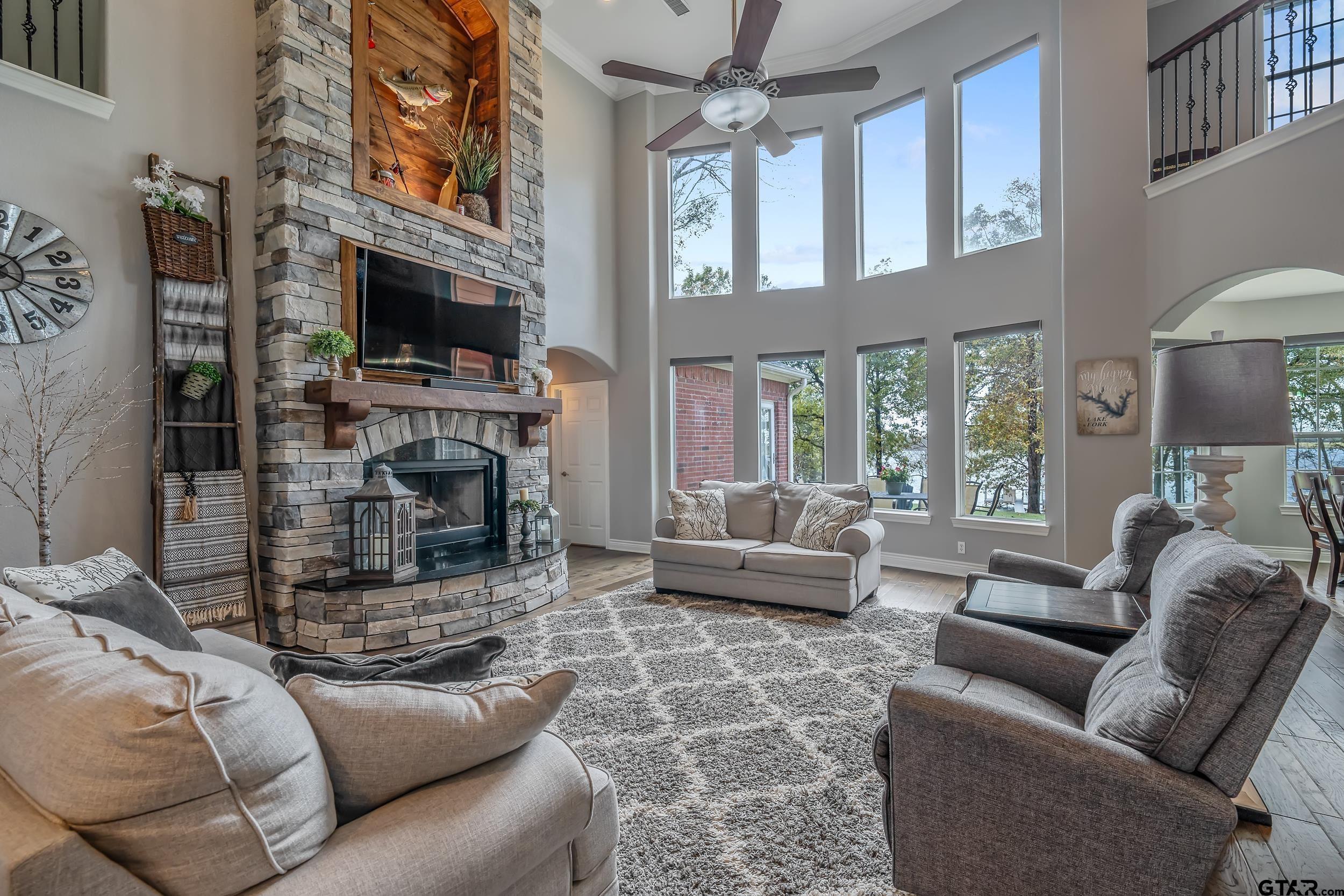 300 Private Road 5294