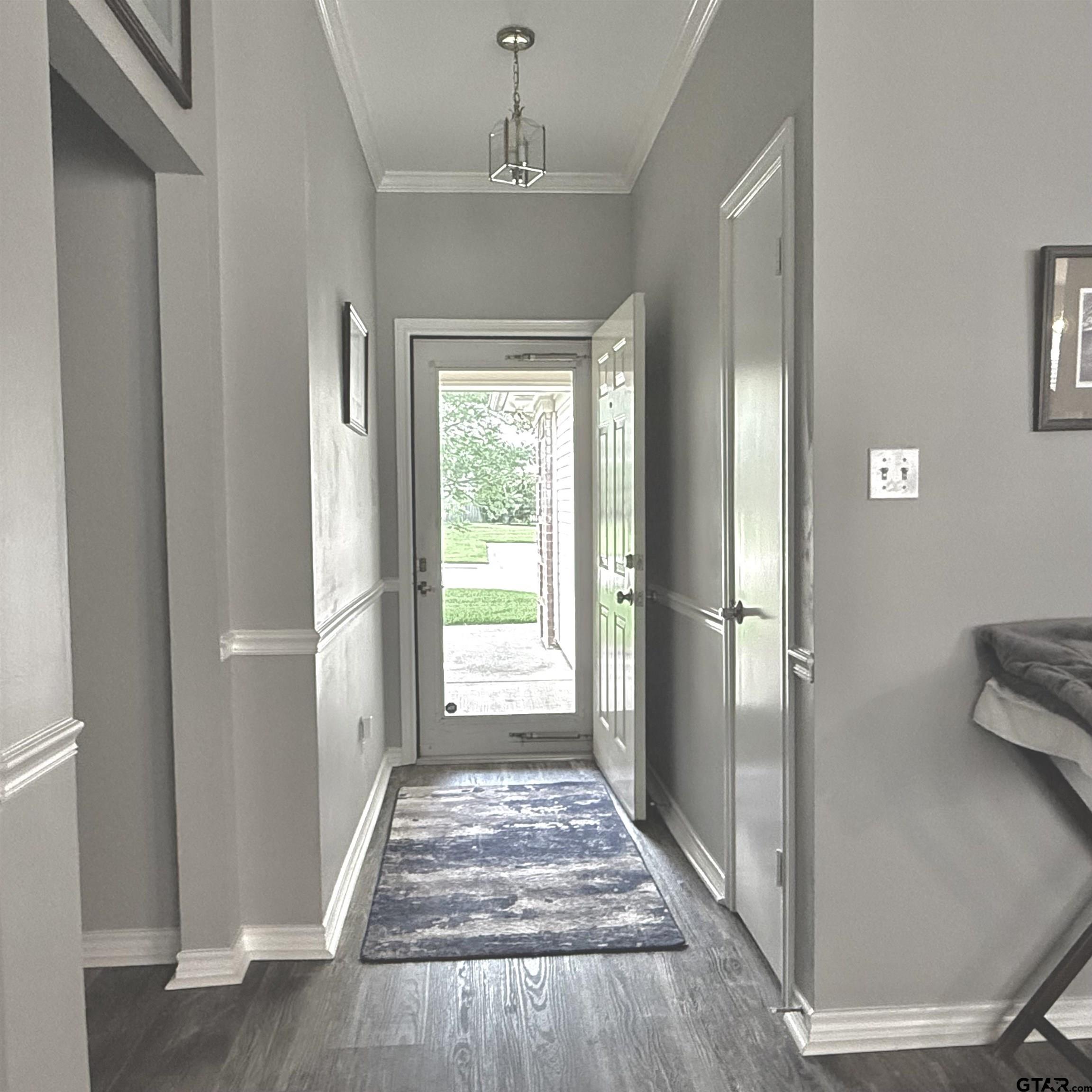 5401 Hollytree Dr Unit 905