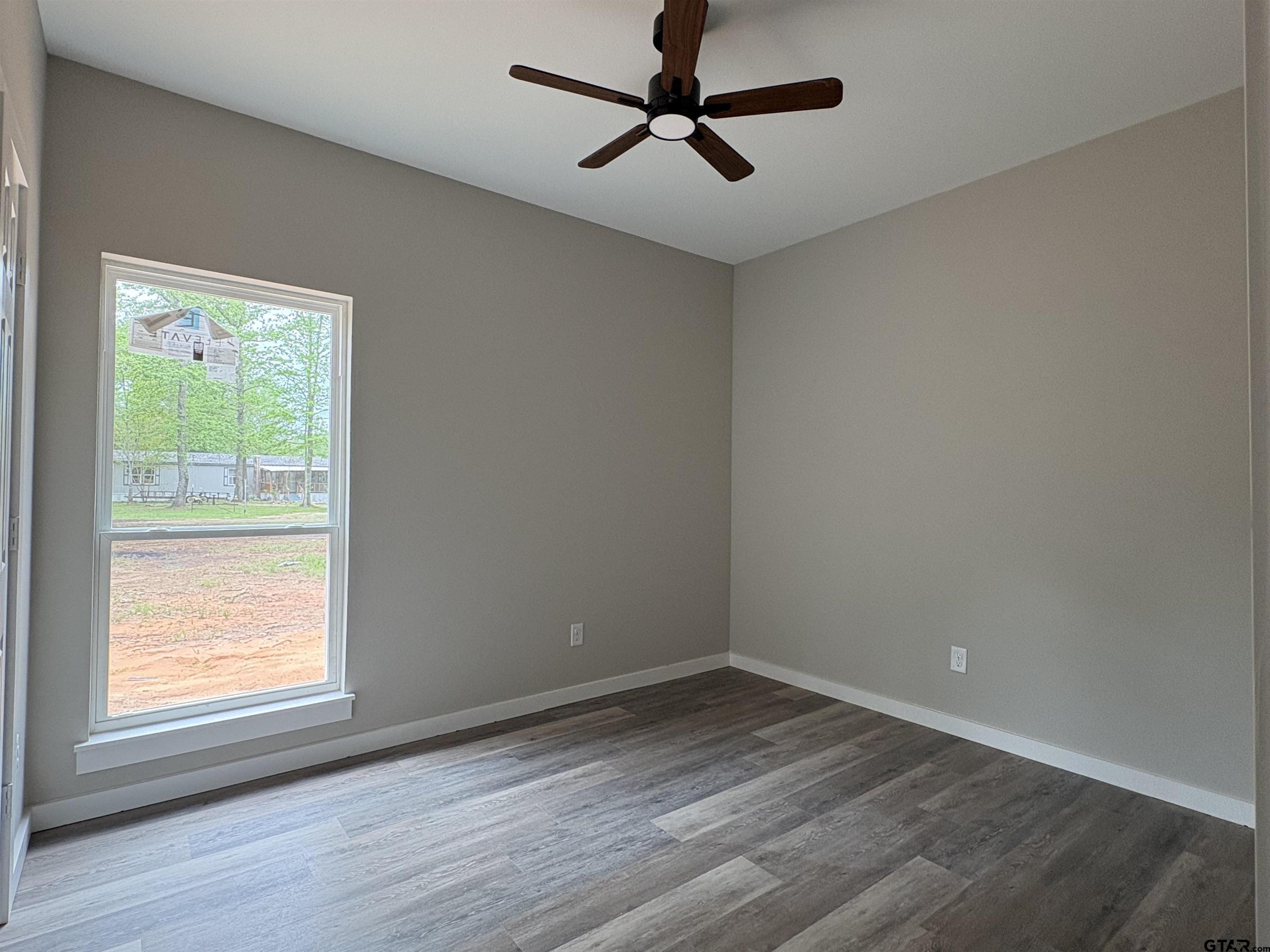 347 Sabinal St