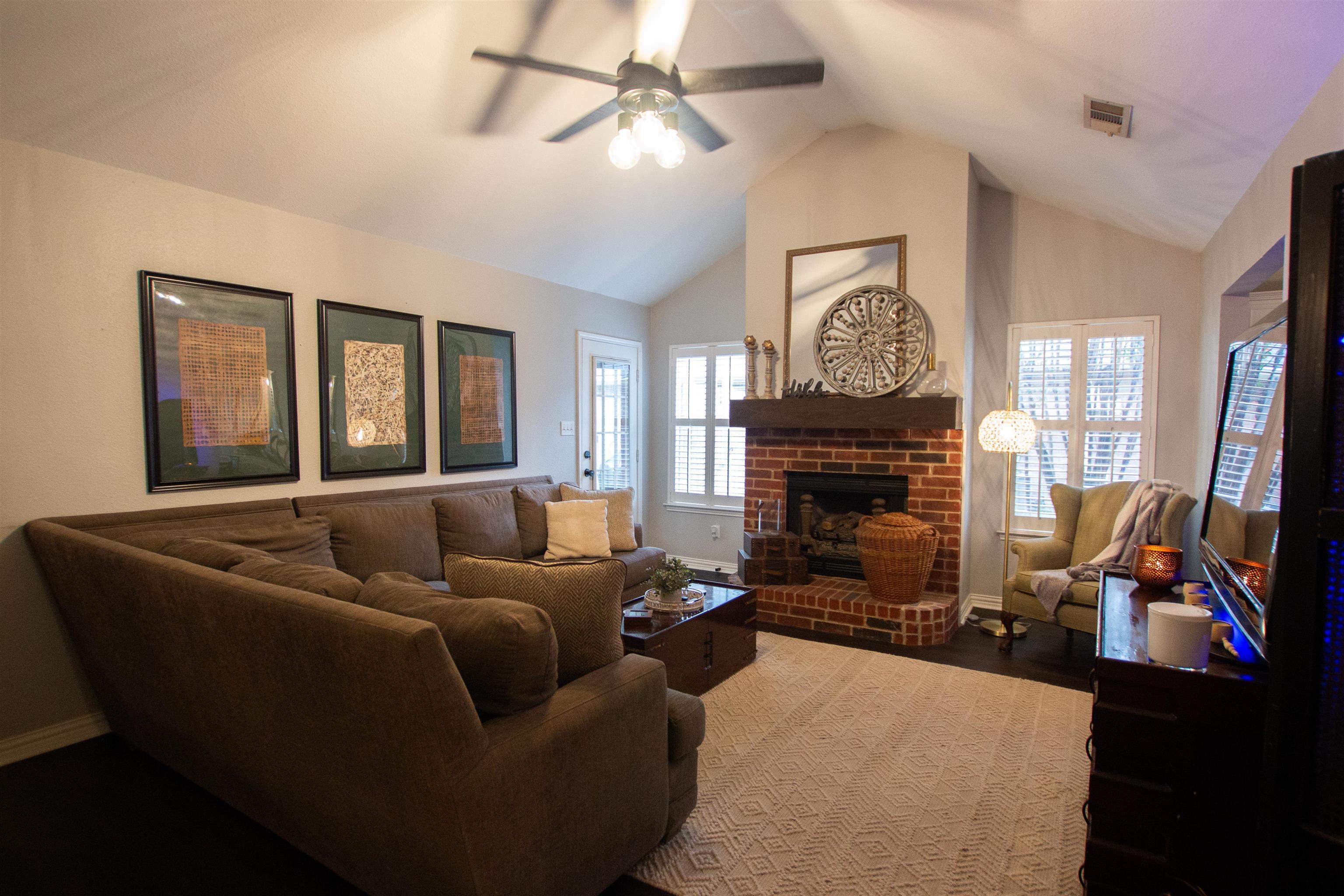551 Frederick Cir
