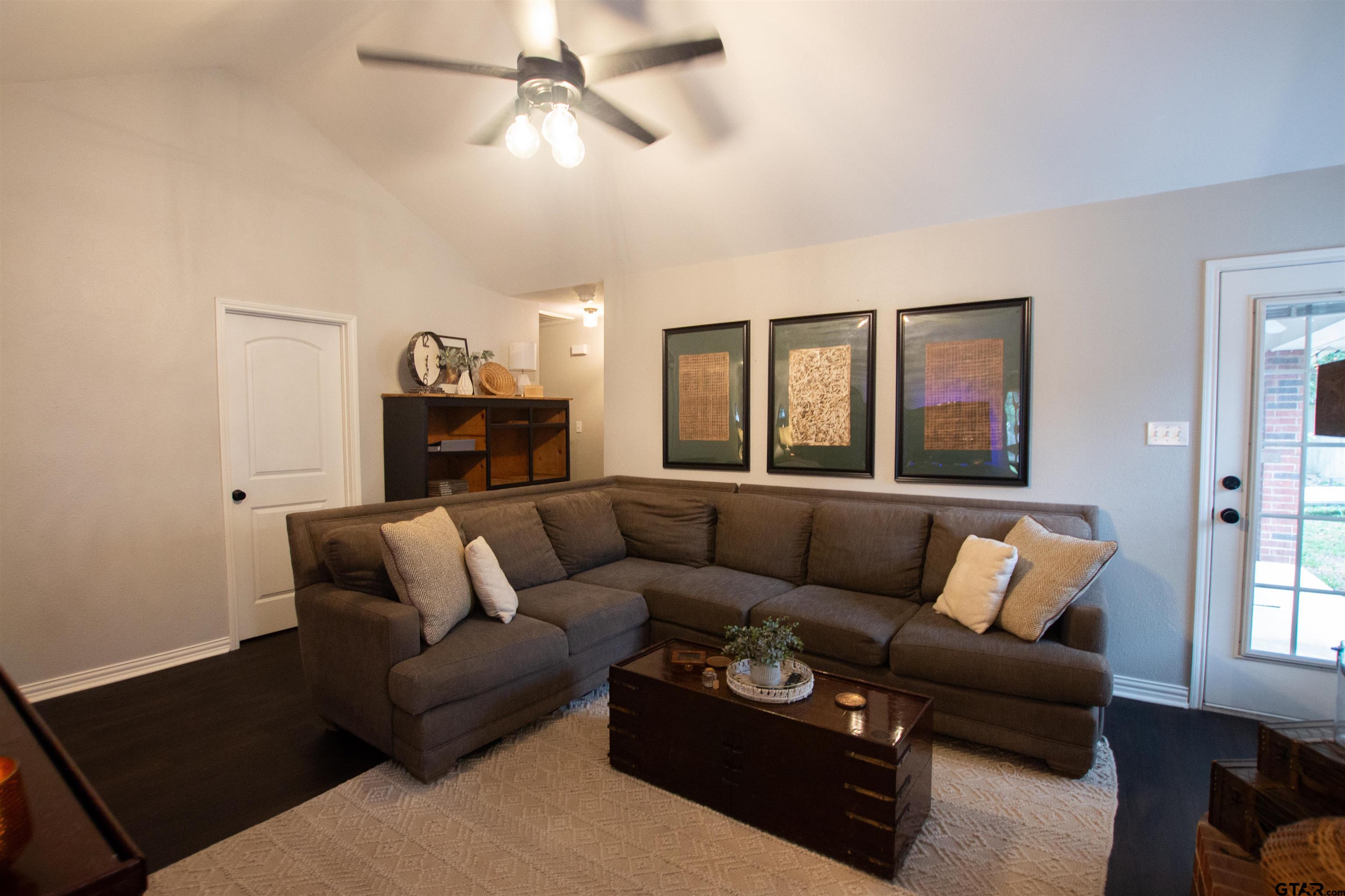 551 Frederick Cir