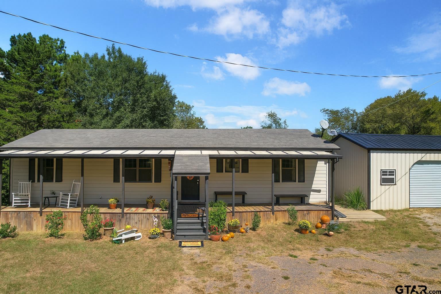 1832 FM 2906