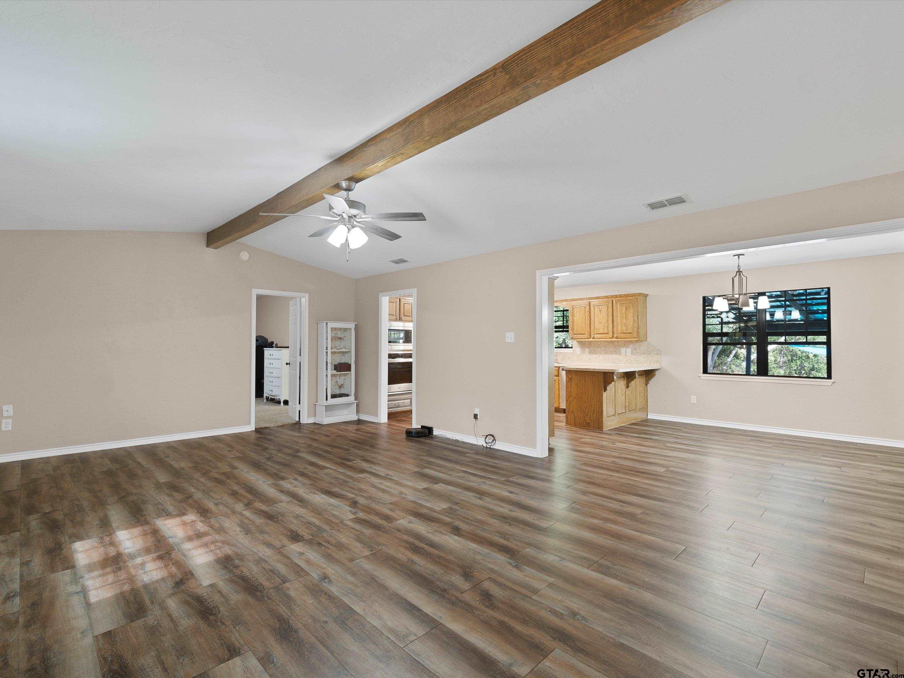1832 FM 2906
