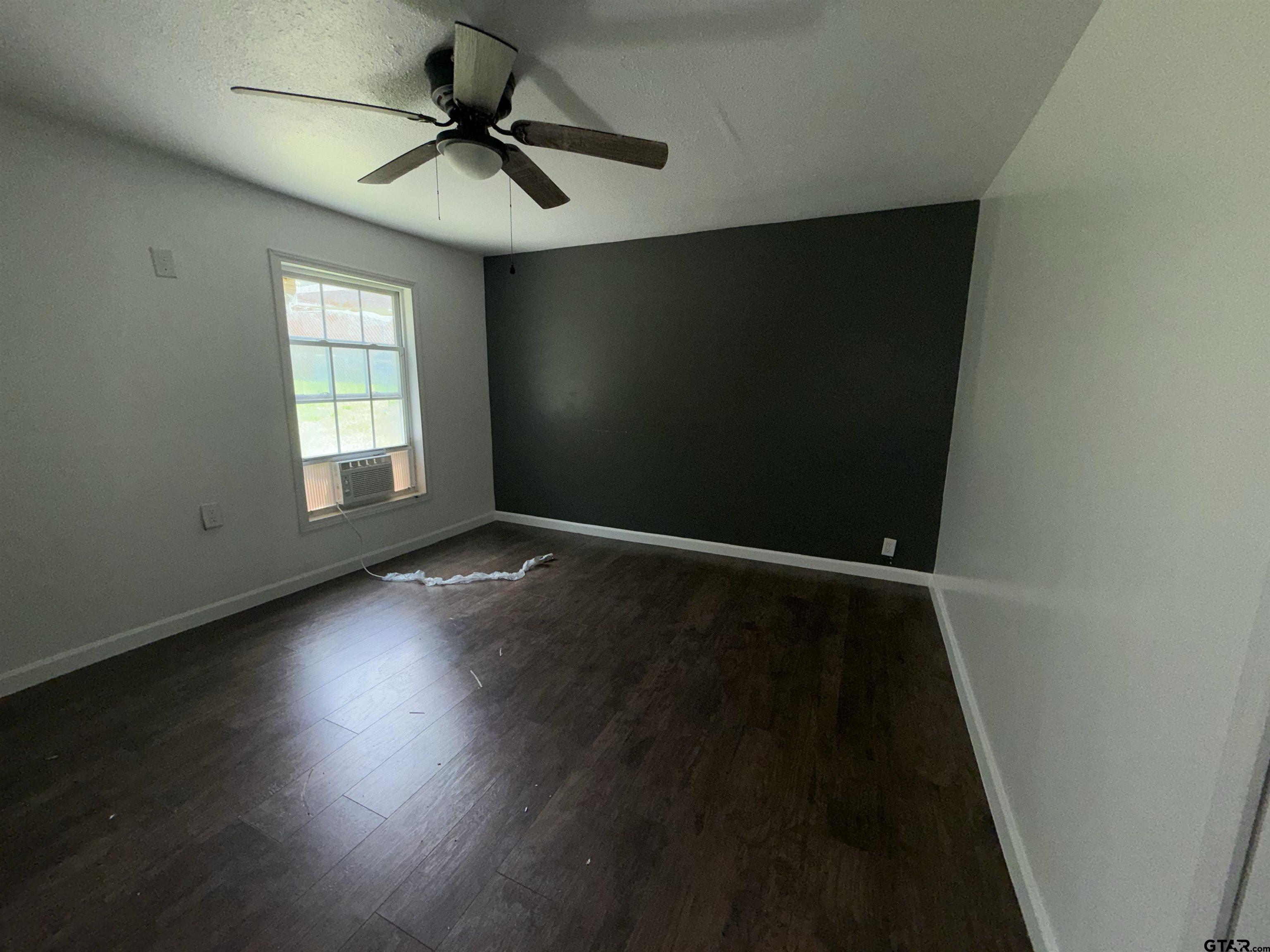 812 W 26th