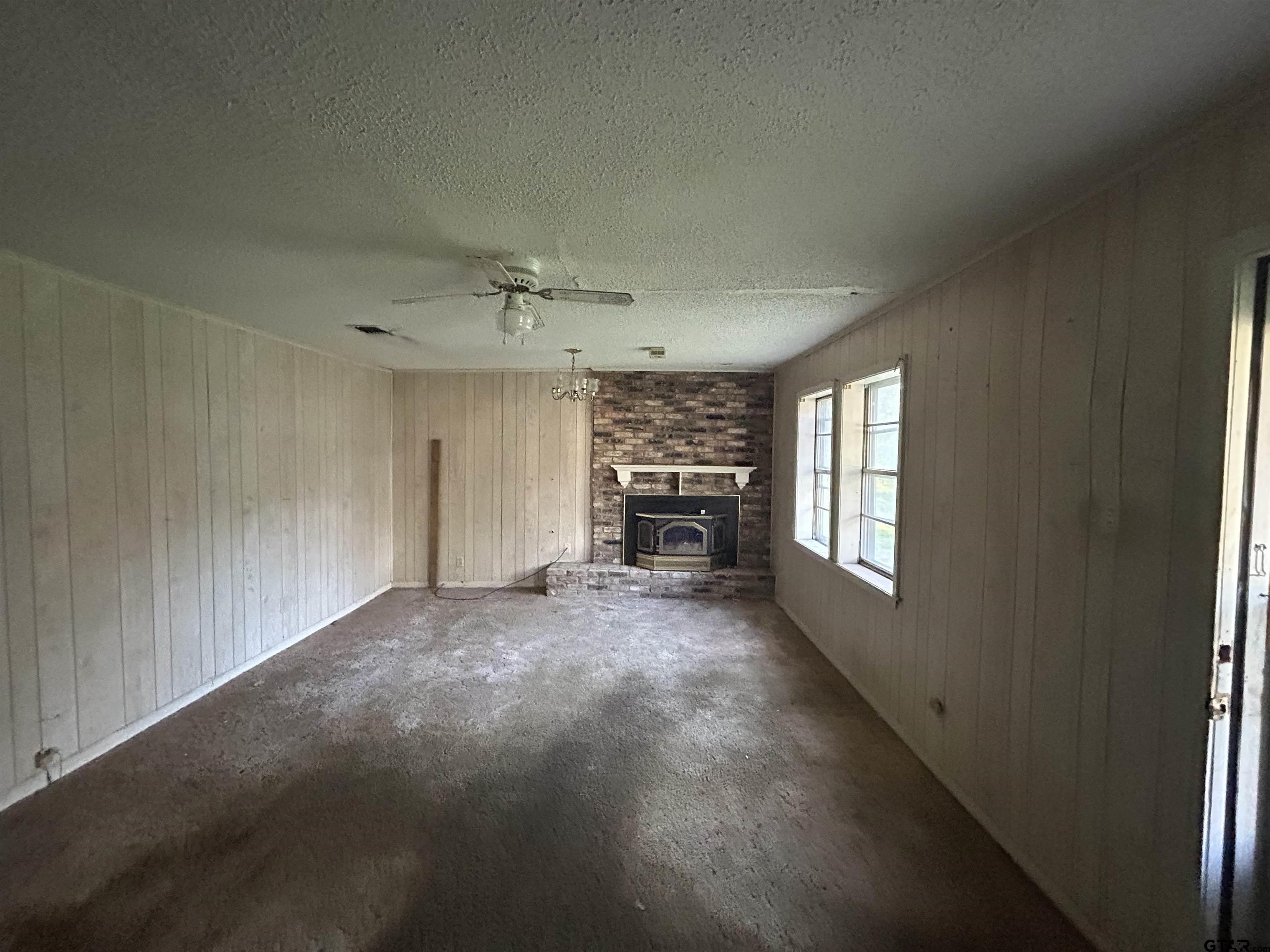 Chandler, Texas 75758, United States, 3 Bedrooms Bedrooms, ,2 BathroomsBathrooms,Residential,Active,184894