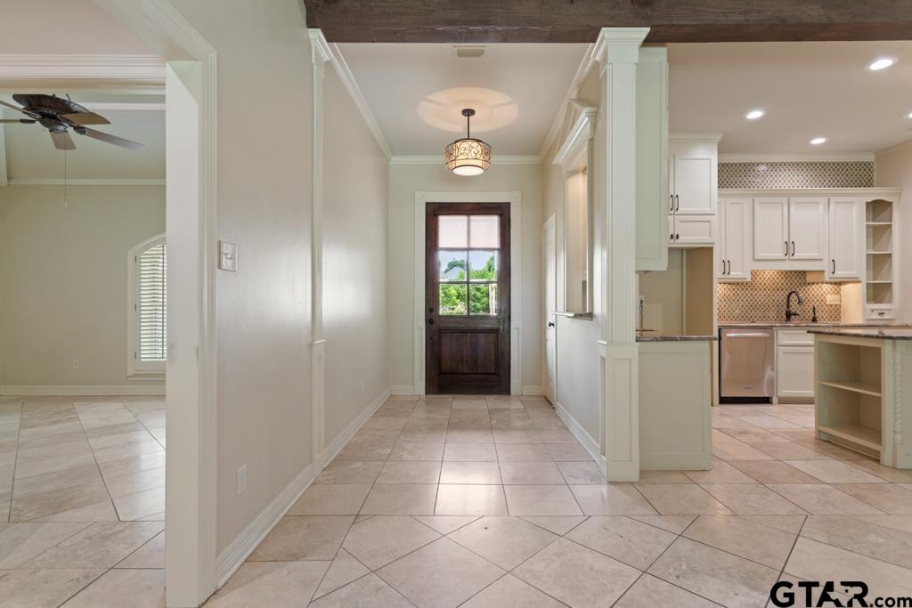 7034 Walden Dr