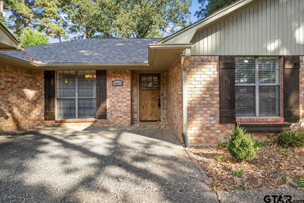 10926 Mosswood Drive