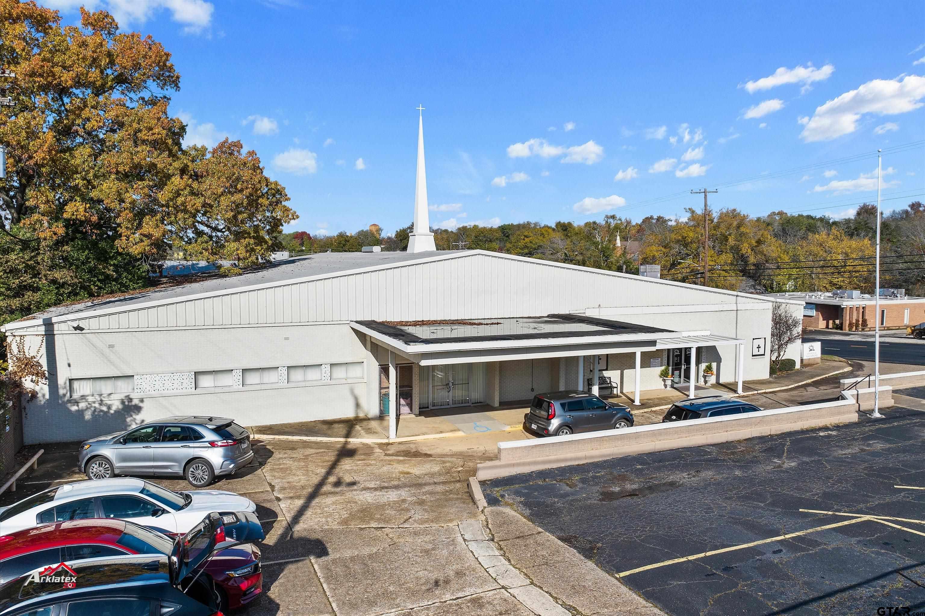 401 & 501 W Upshur Ave