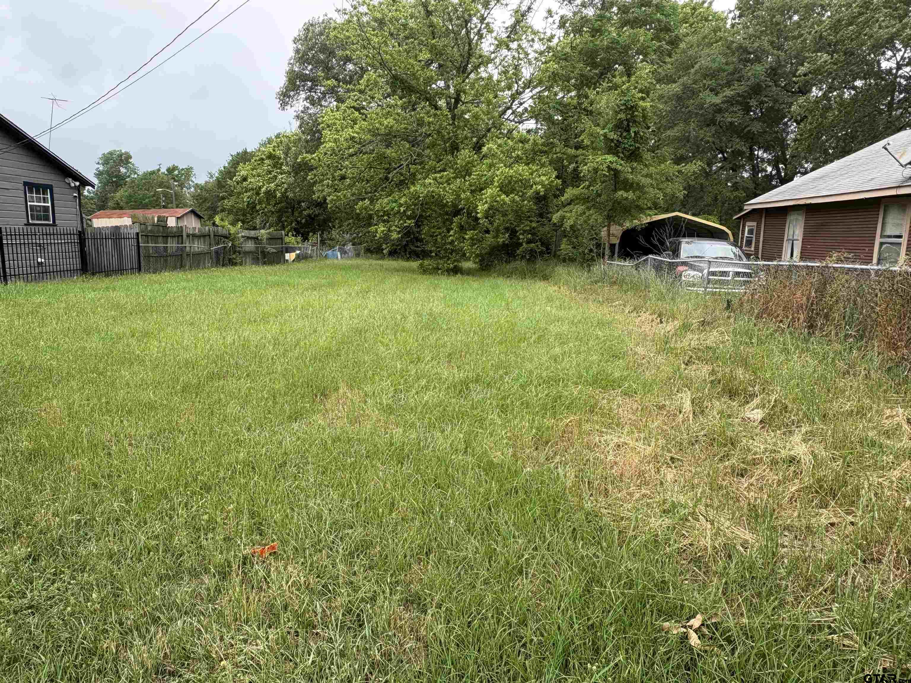 2120 N Gaston