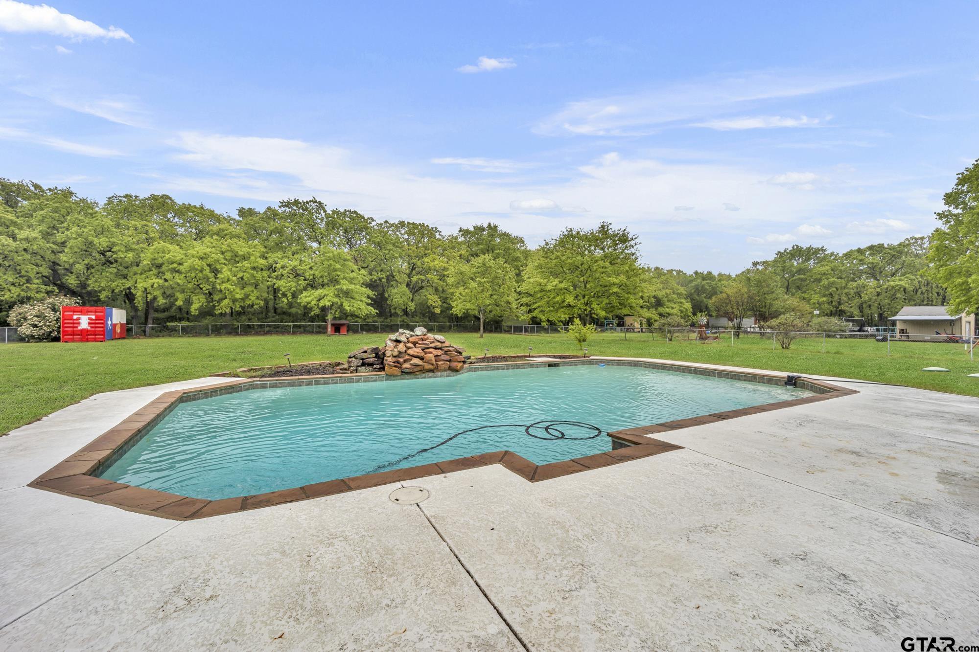 1090 Oak Hollow Lane