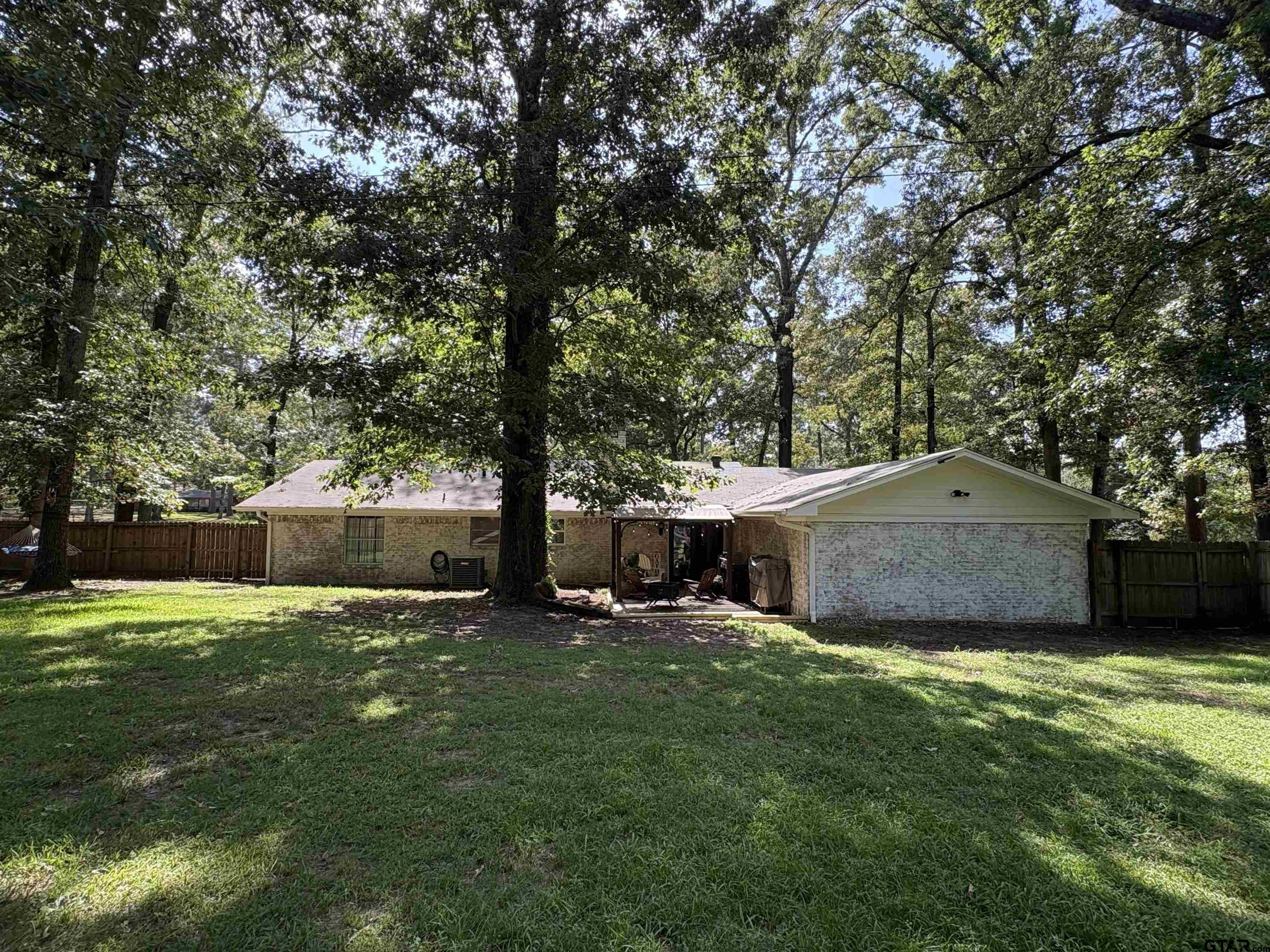 109 Dogwood St.