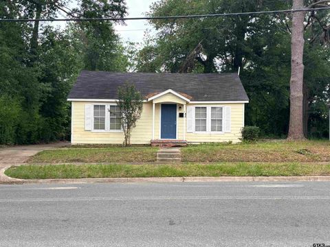 MLS: 24015533