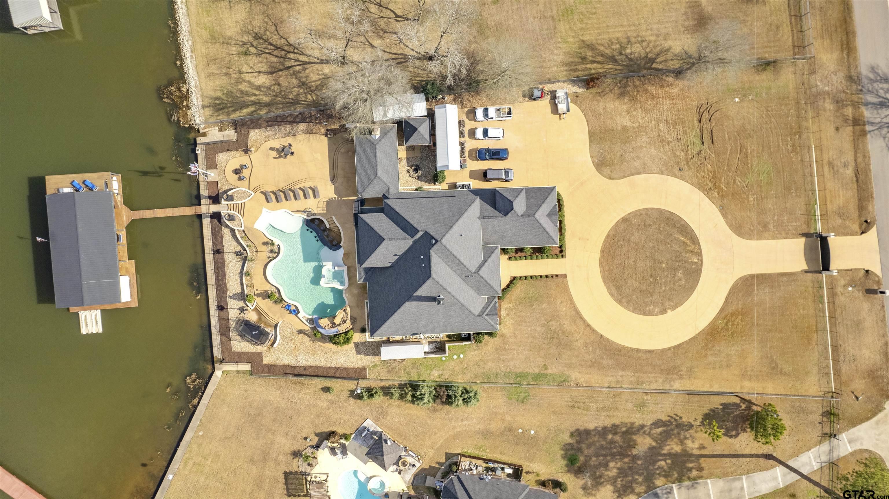 17729 Southpoint