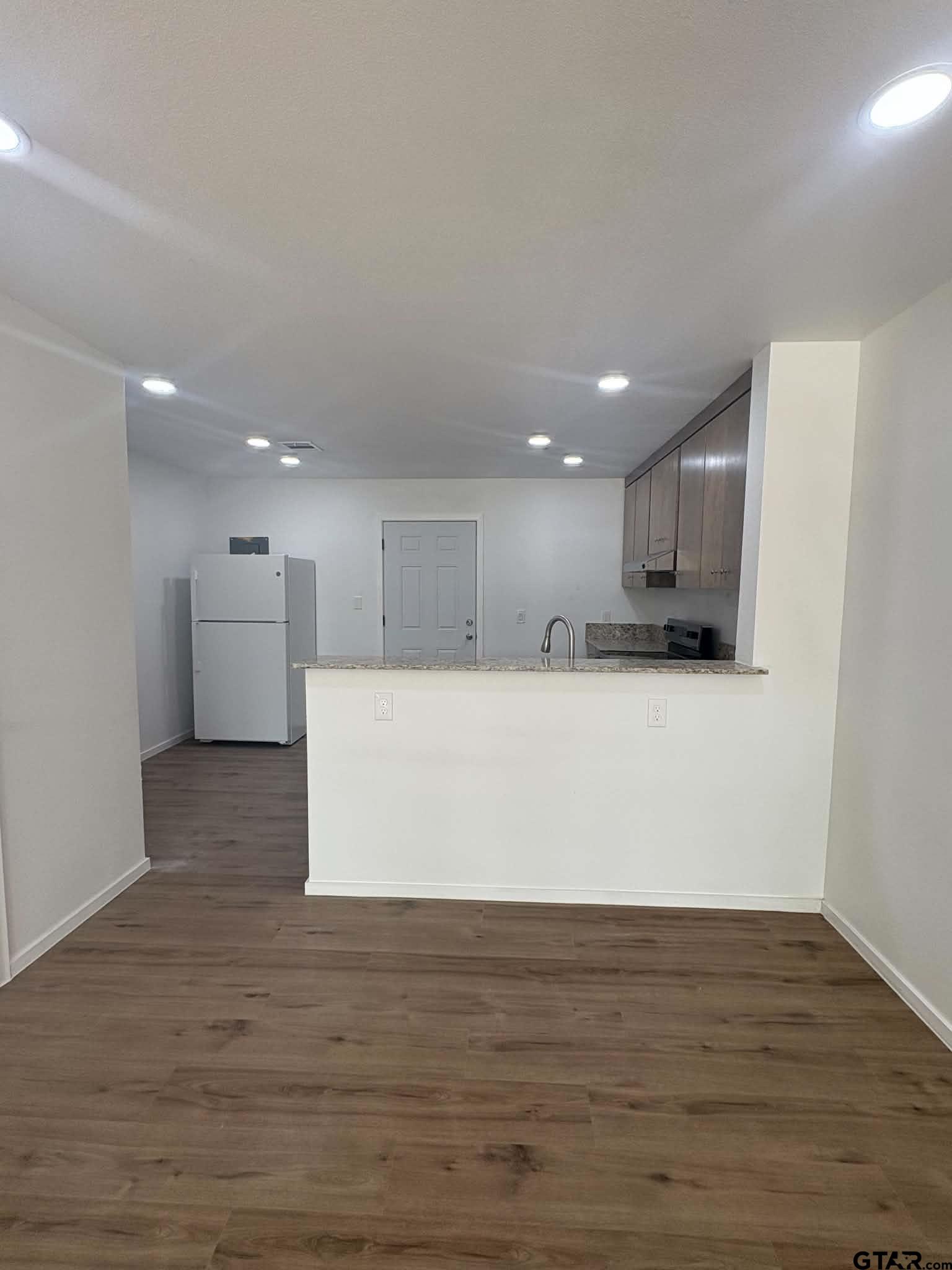 112 Private Road 3041
