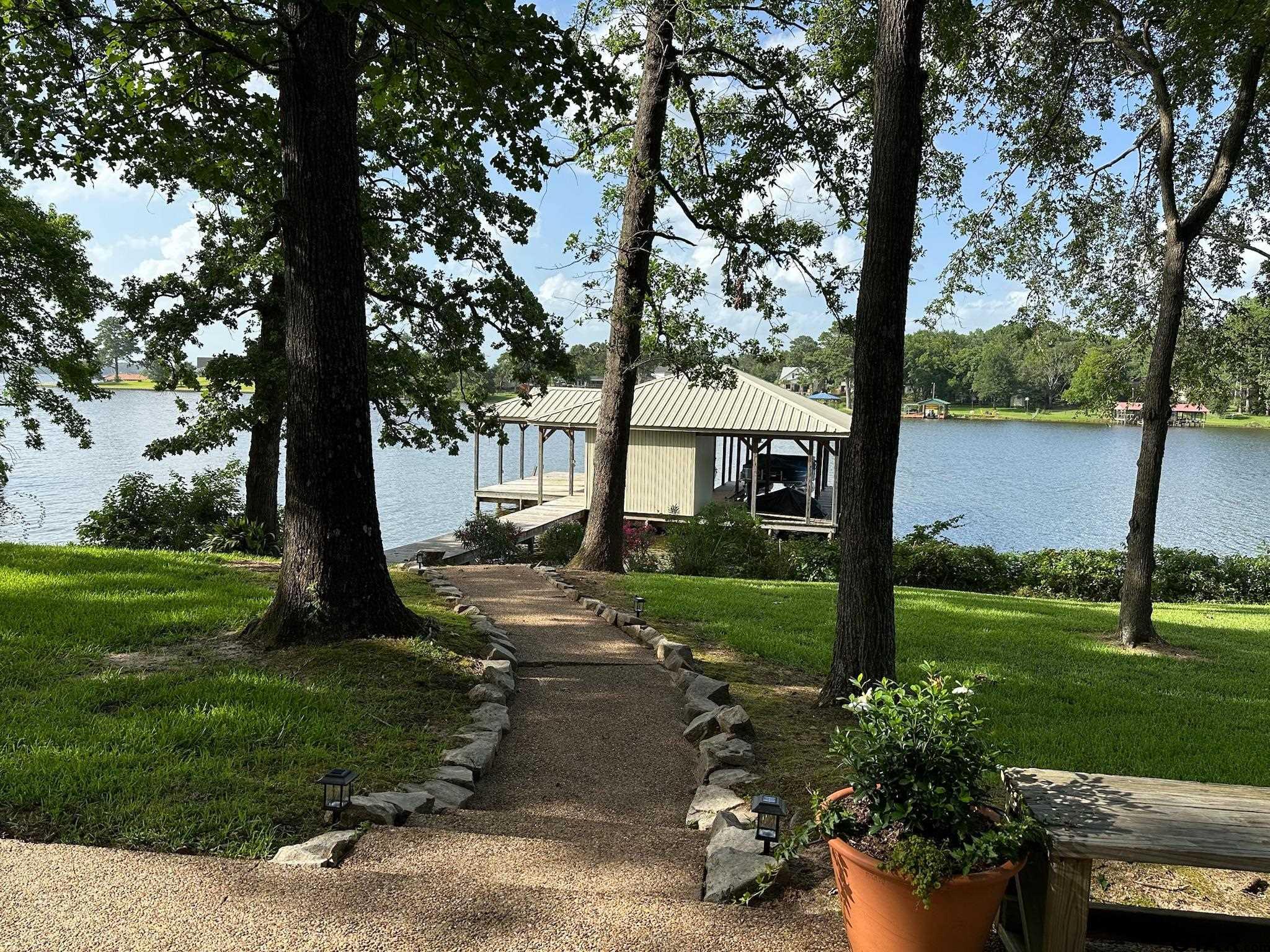 16204 Treasure Cove