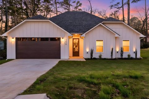 1610 Pineview Ln Hideaway TX 75771