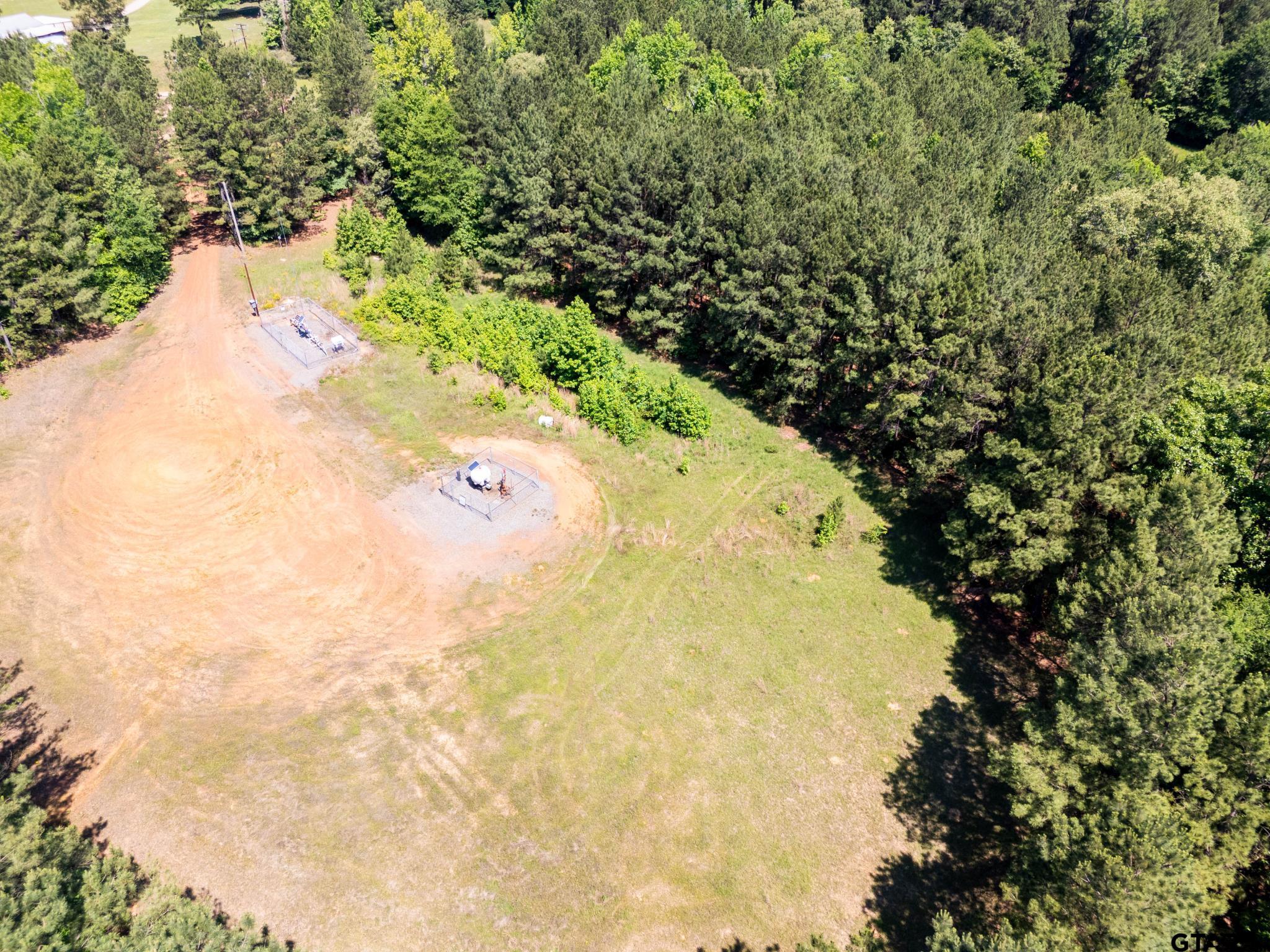 1085 PYEATT RD