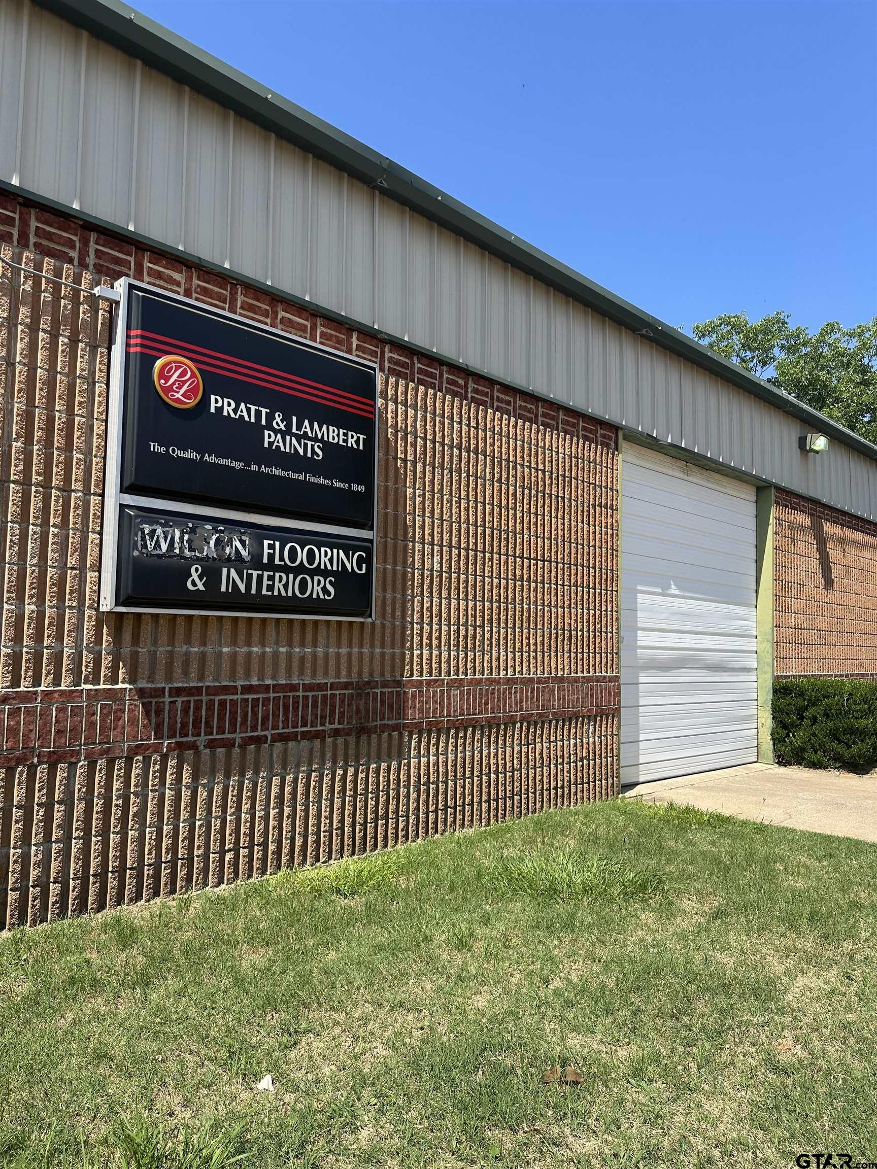 604 E Bryan