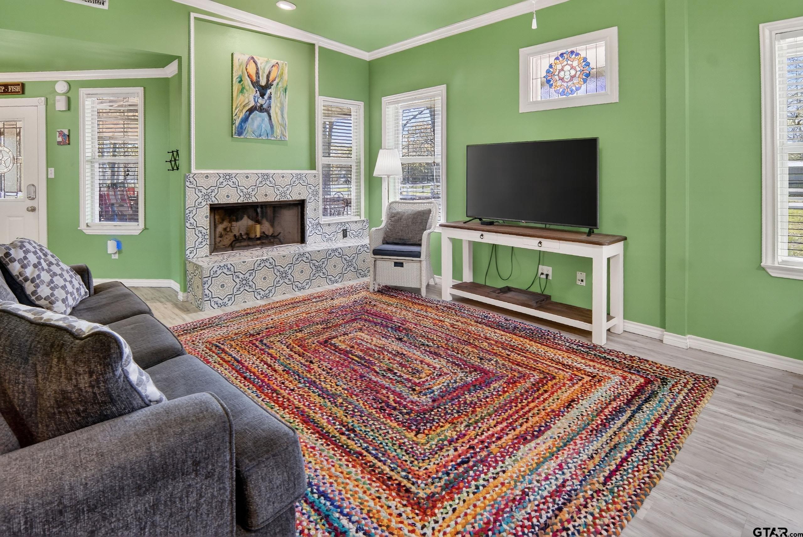 190 County Road 1975