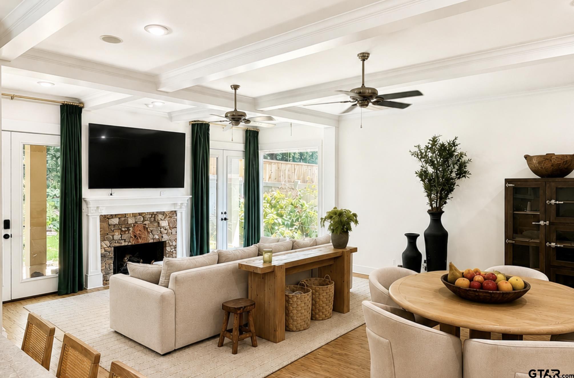 3938 Charleston Park