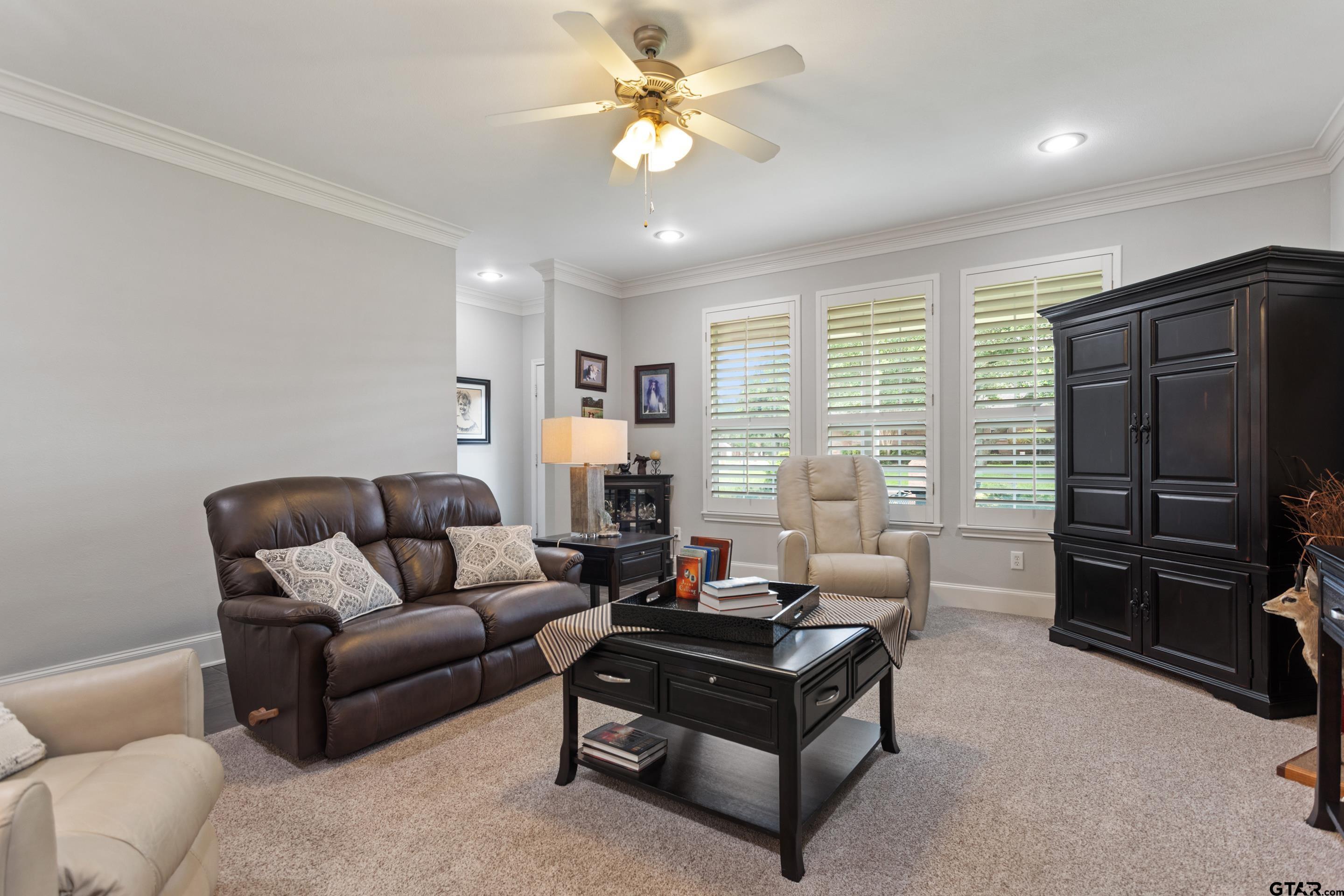 1837 Hollylake Cir.
