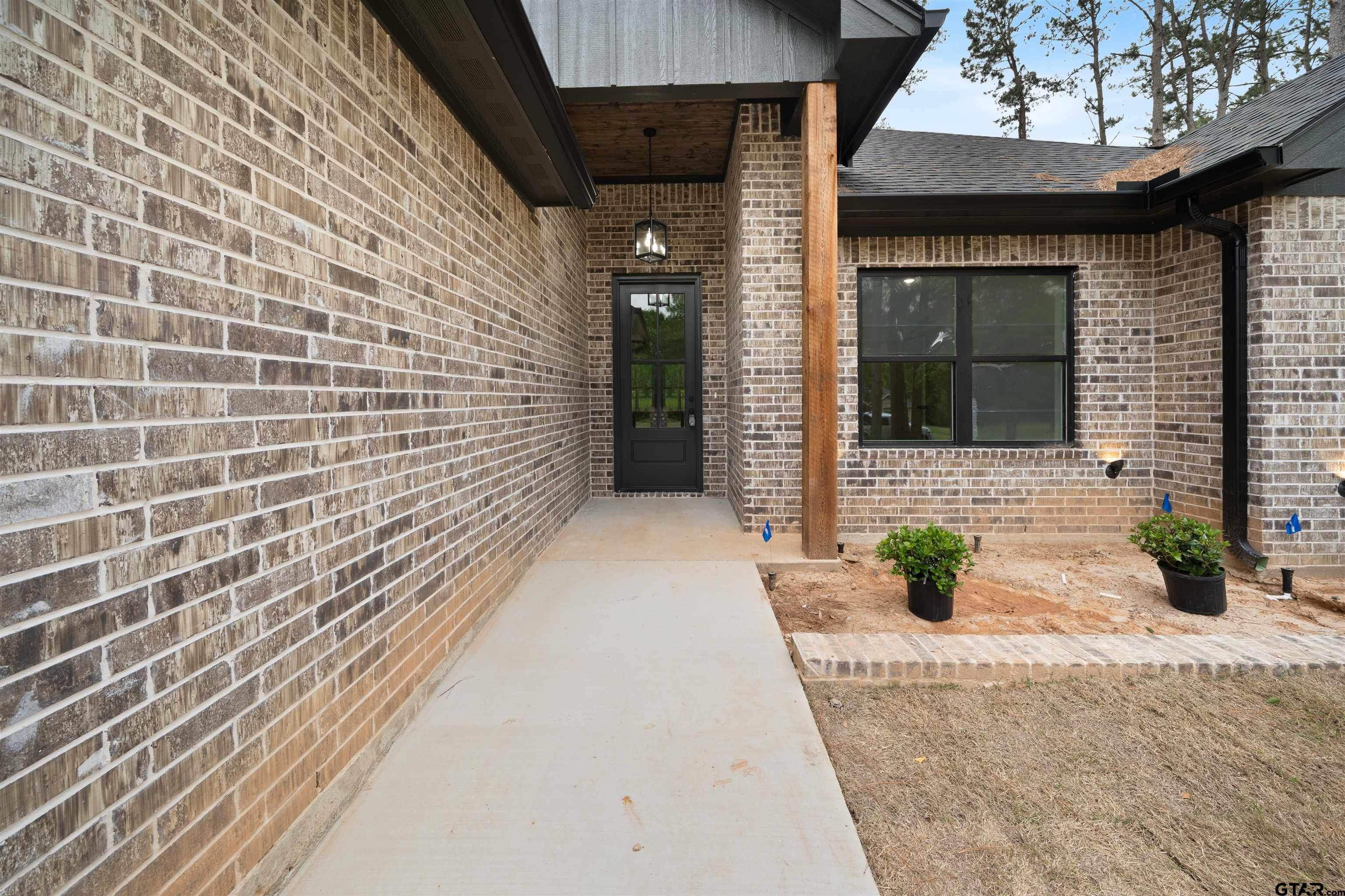 309 Pineview Lane
