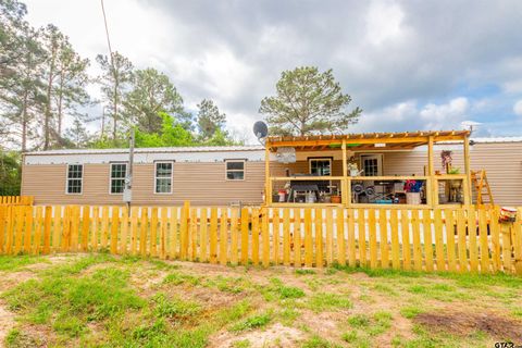 2761 Oak Trail Shores Dr Chandler TX 75758