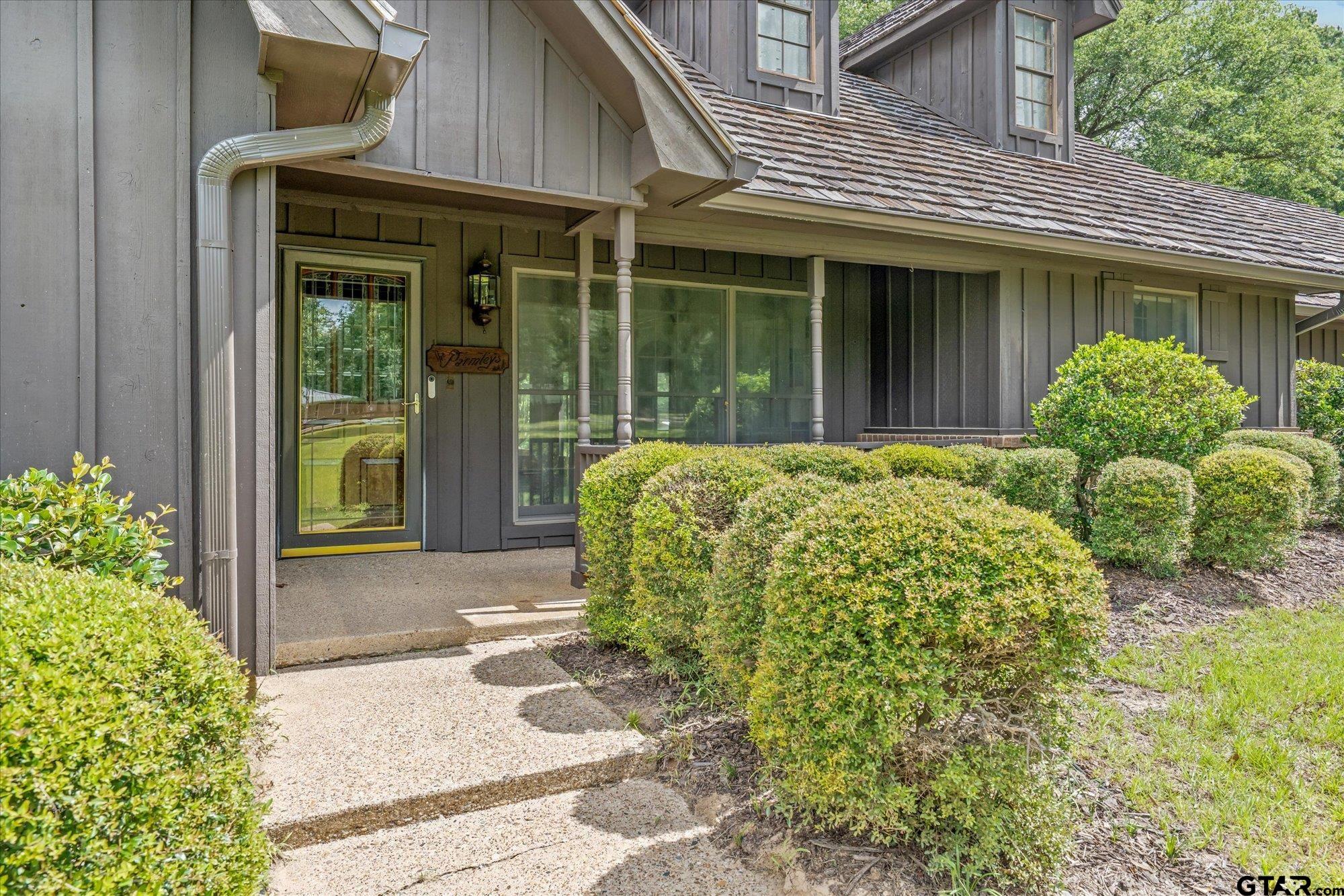 15246 Seven League Road