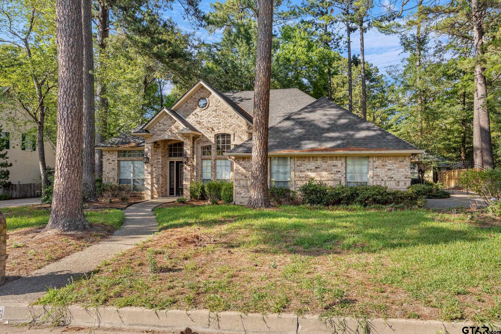 3506 Woods Blvd