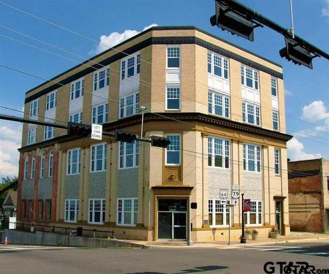 202 E Main St Henderson TX 75652