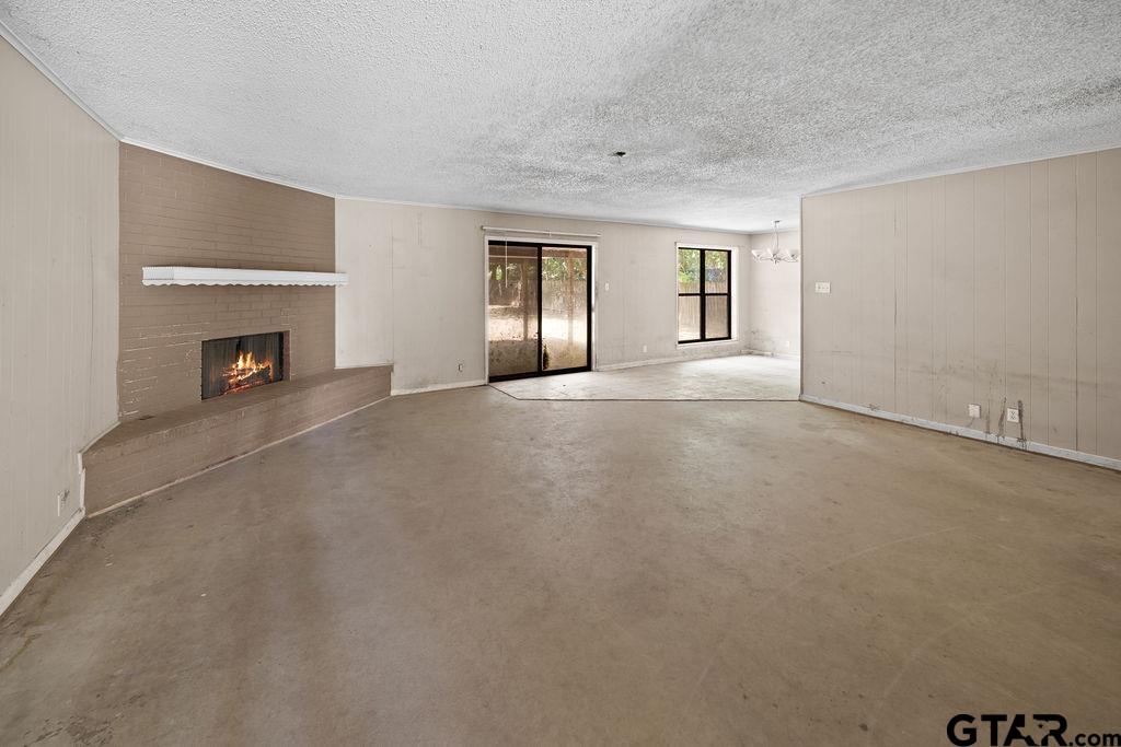209 Magnolia