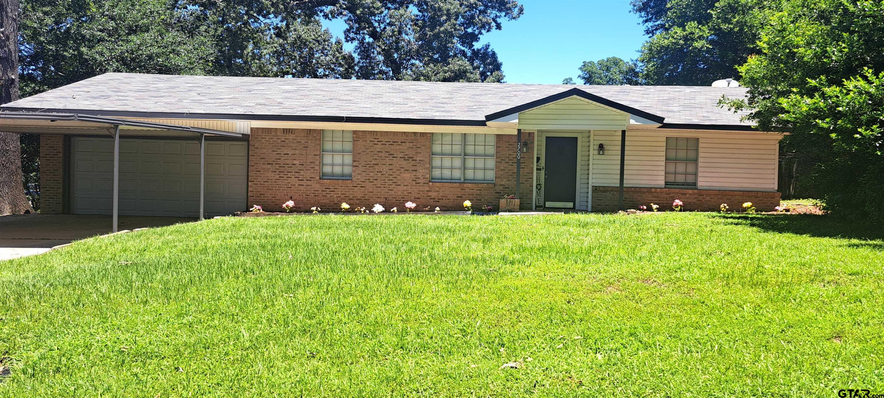 2700 Brentwood Dr.