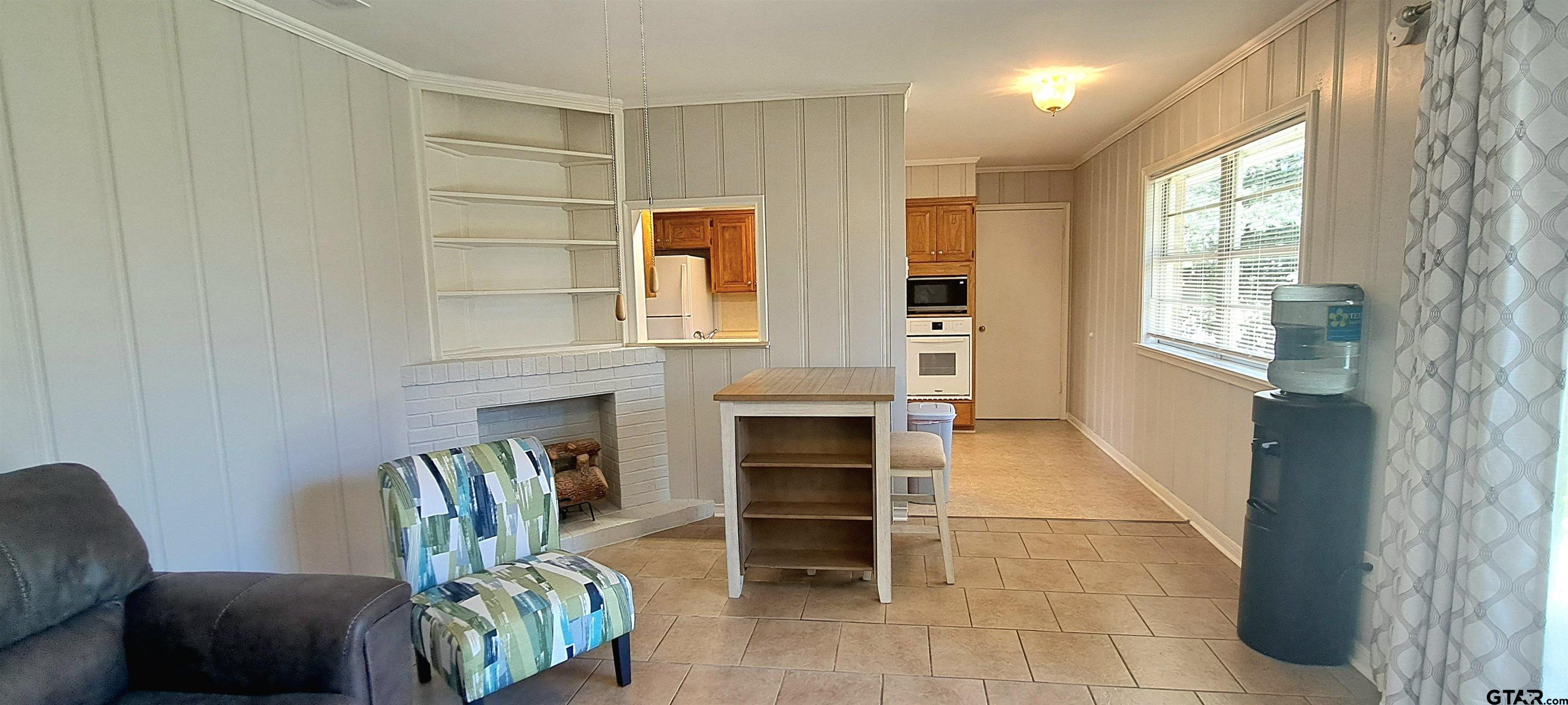 2700 Brentwood Dr.