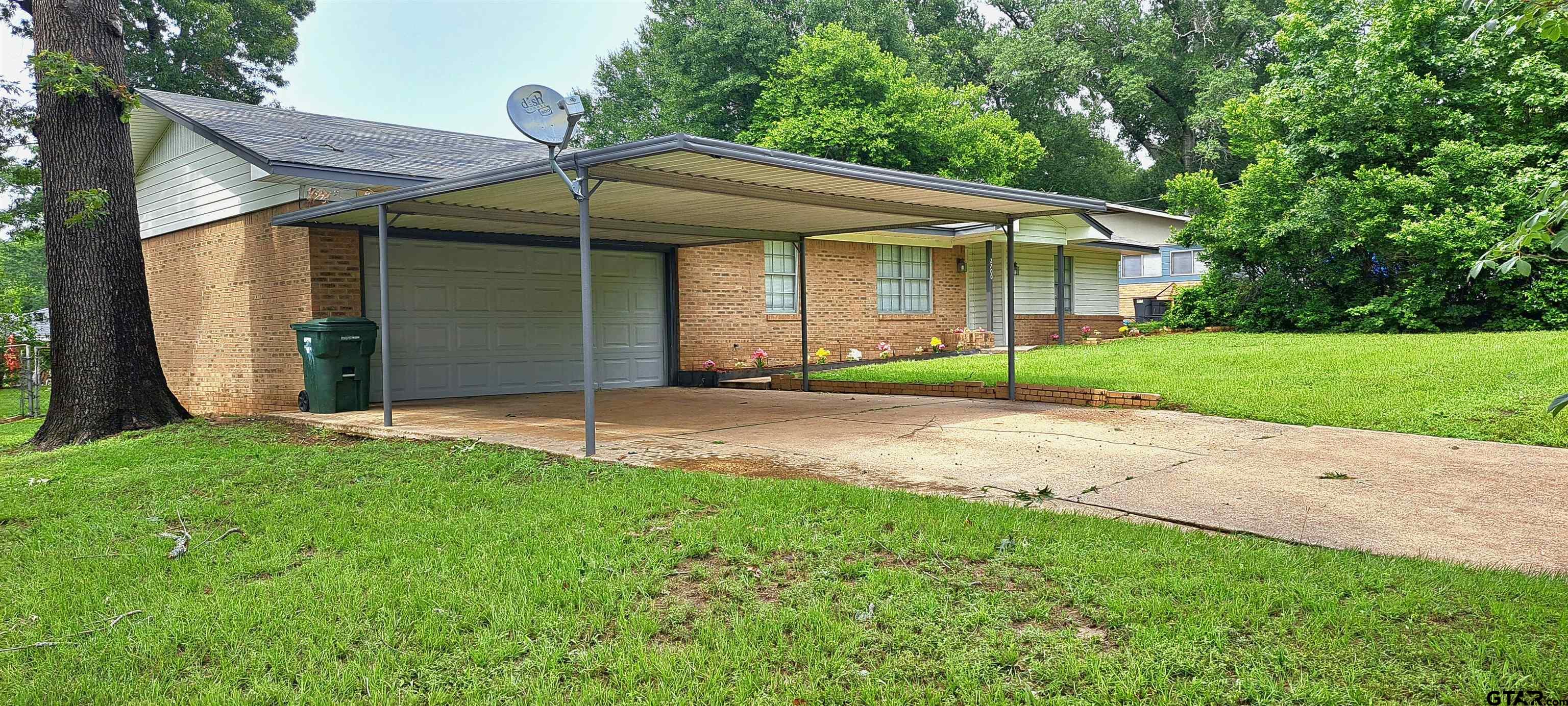 2700 Brentwood Dr.