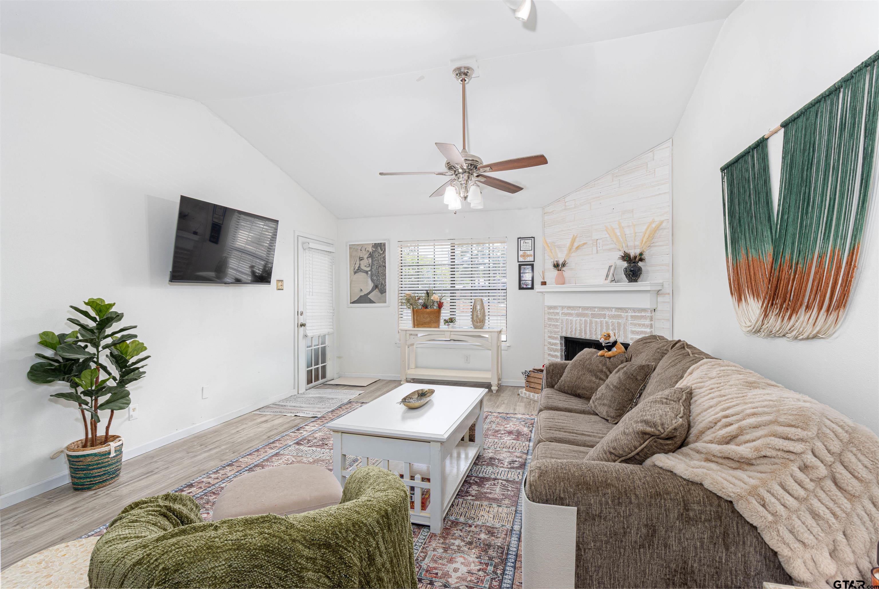 400 Southtown Dr 606