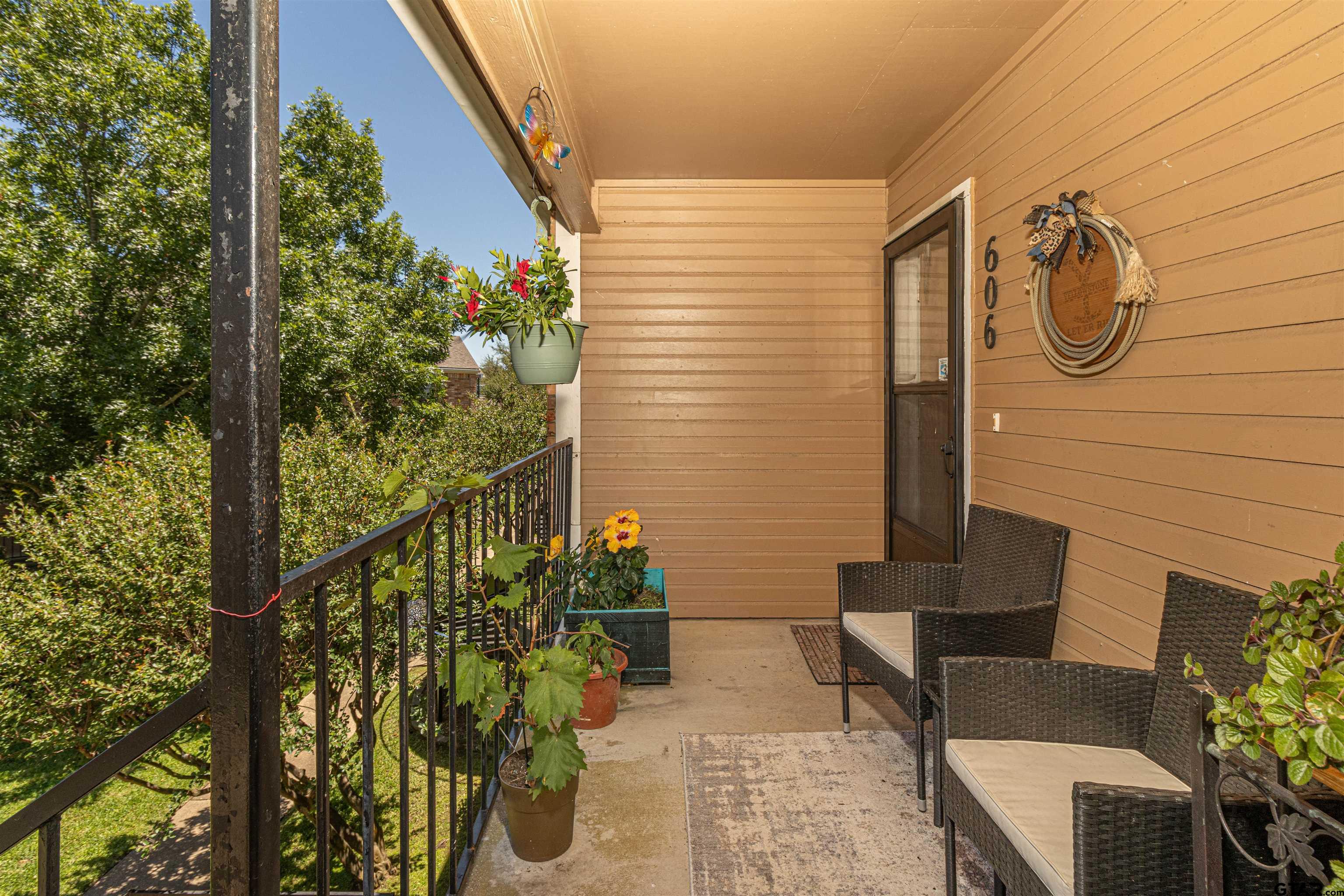 400 Southtown Dr 606