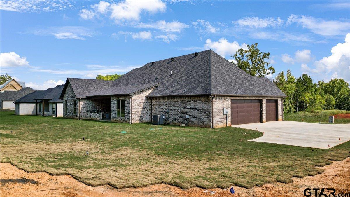 12336 Oak Grove Dr.
