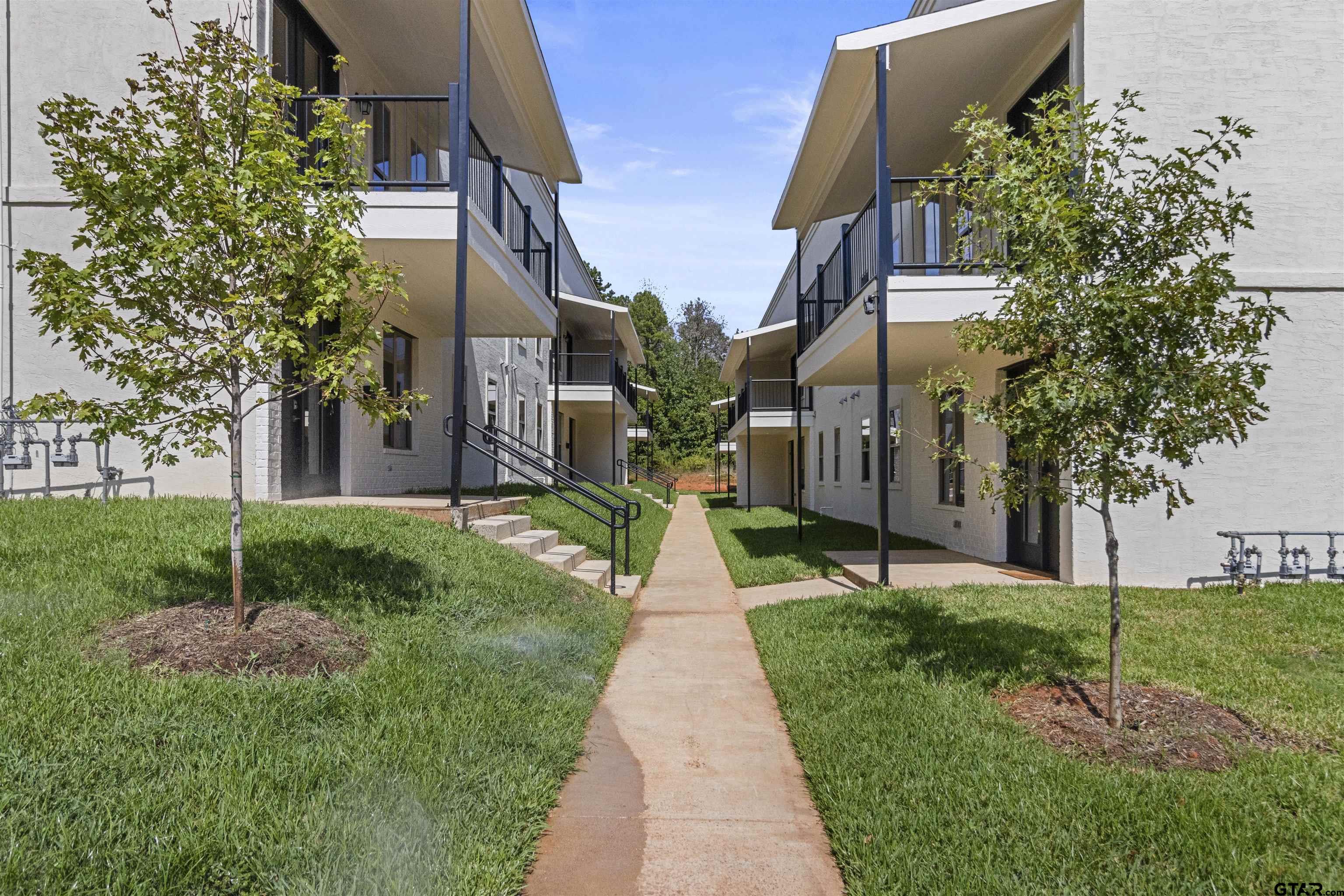 1212 Centennial Trail