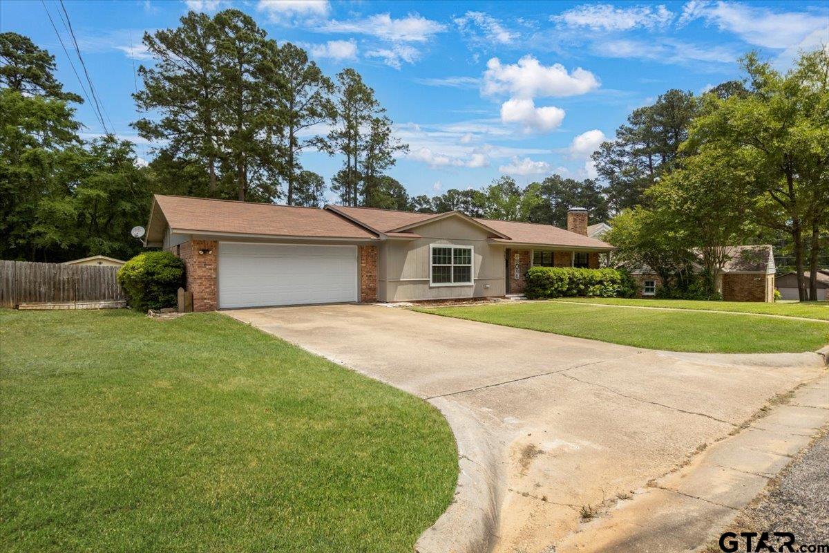 303 Westwood Dr