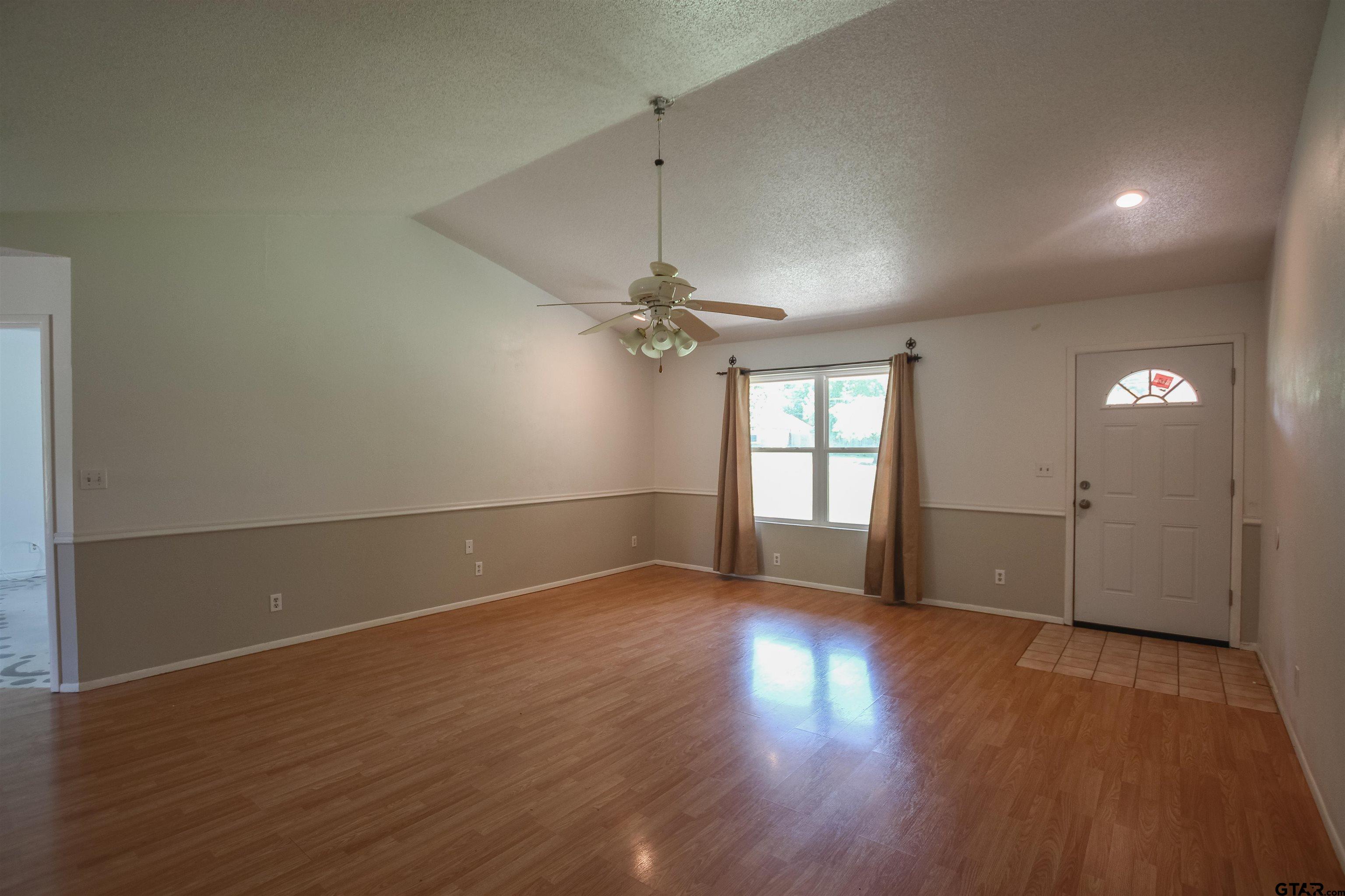21298 Dogwood Dr