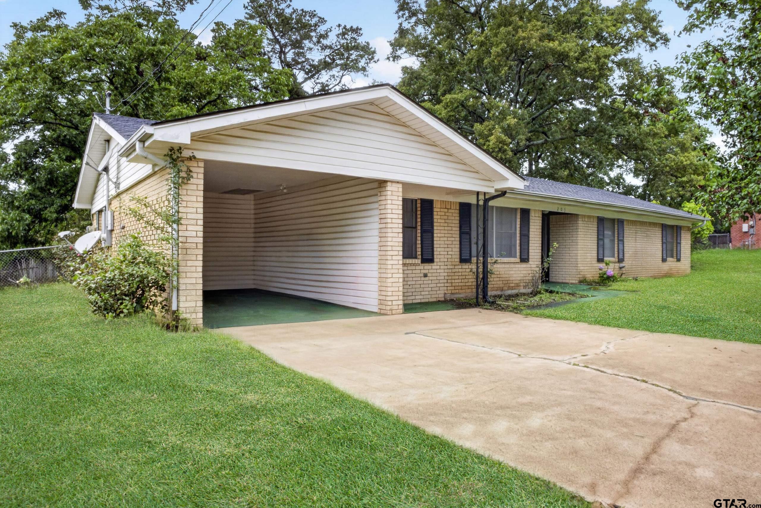 209 Meadowbrook