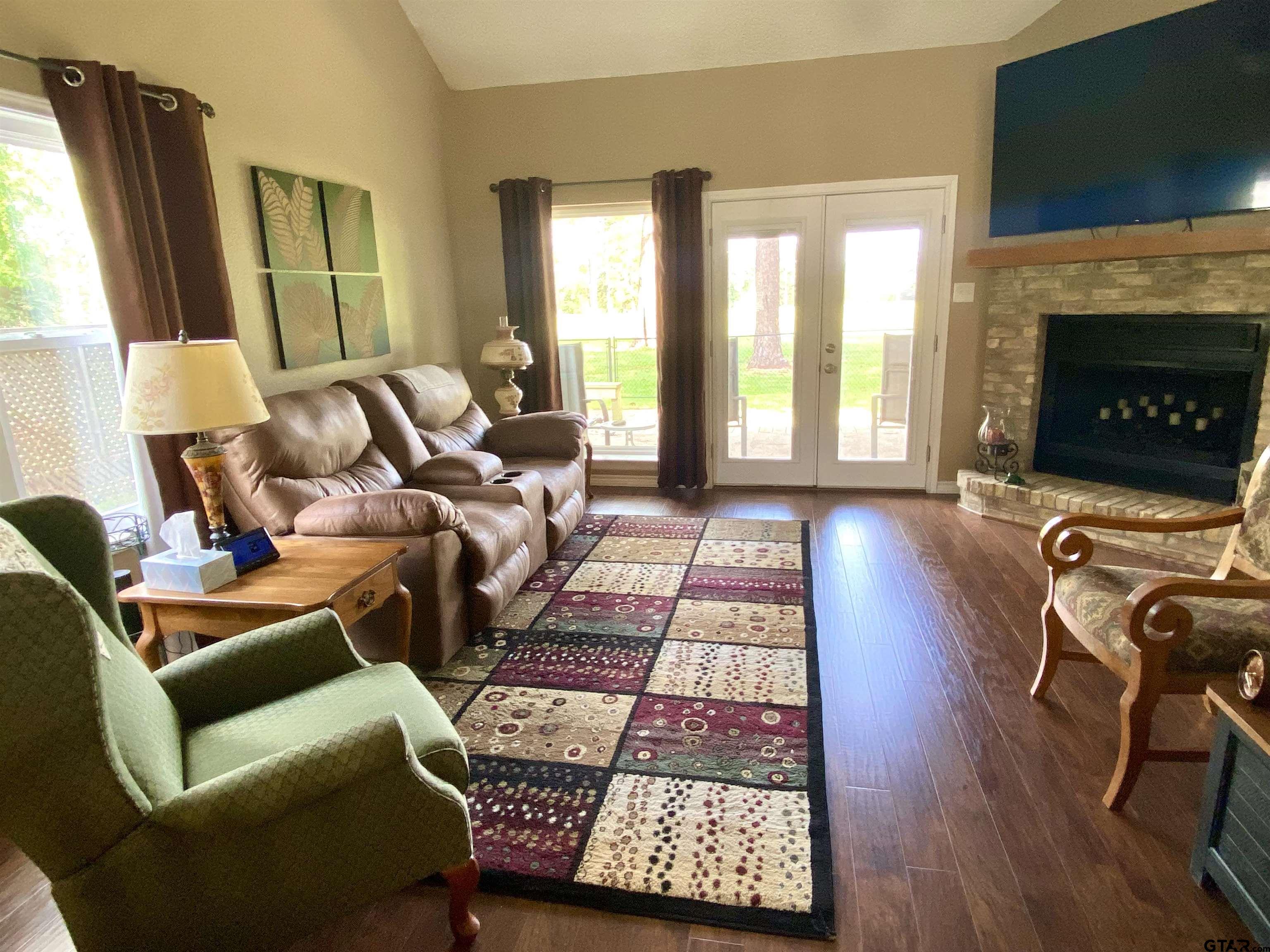 162 Pine Tree Unit A