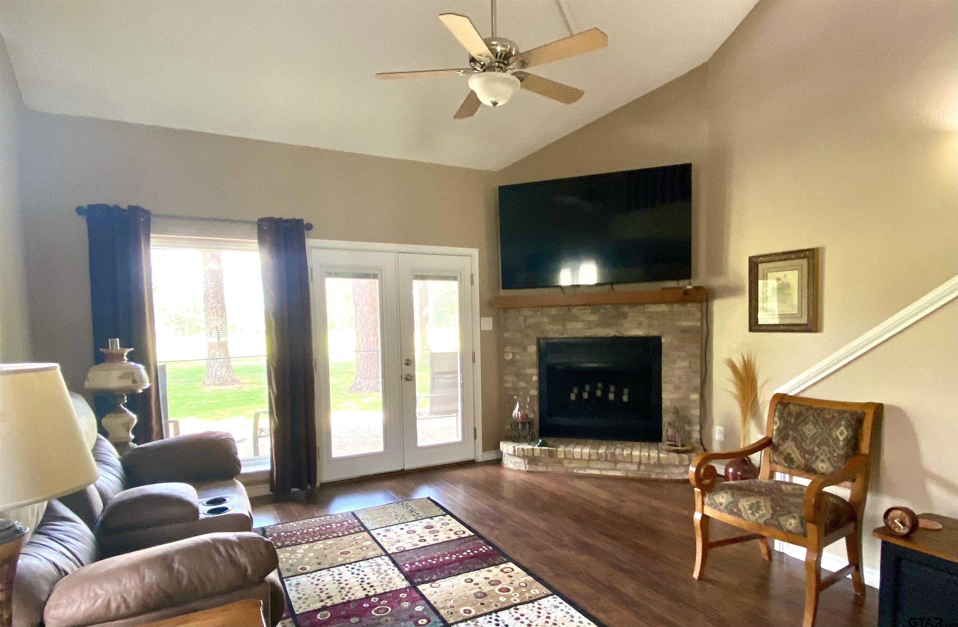 162 Pine Tree Unit A