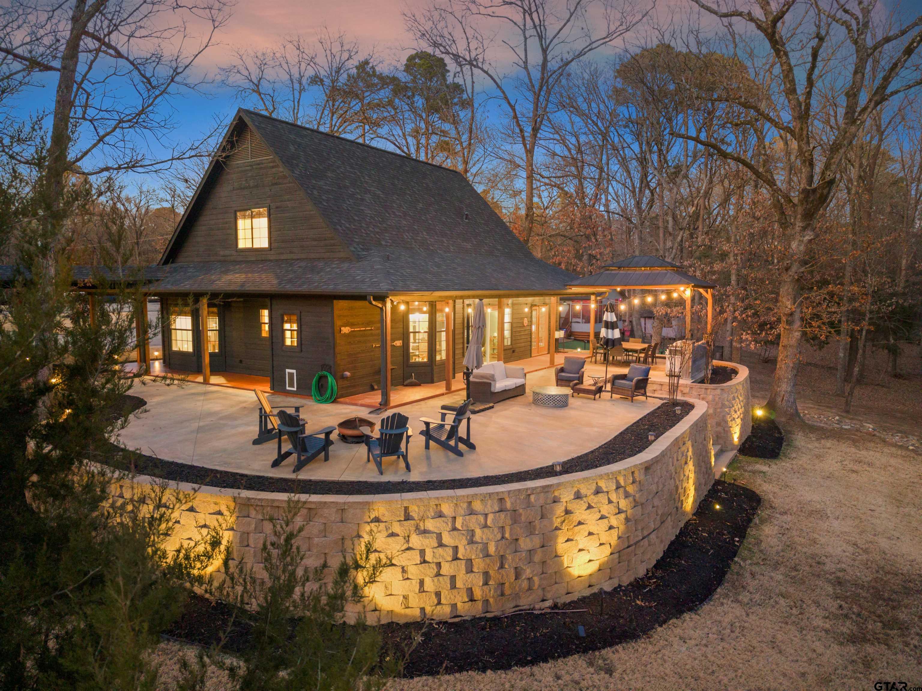 375 S Whispering Pine Trail