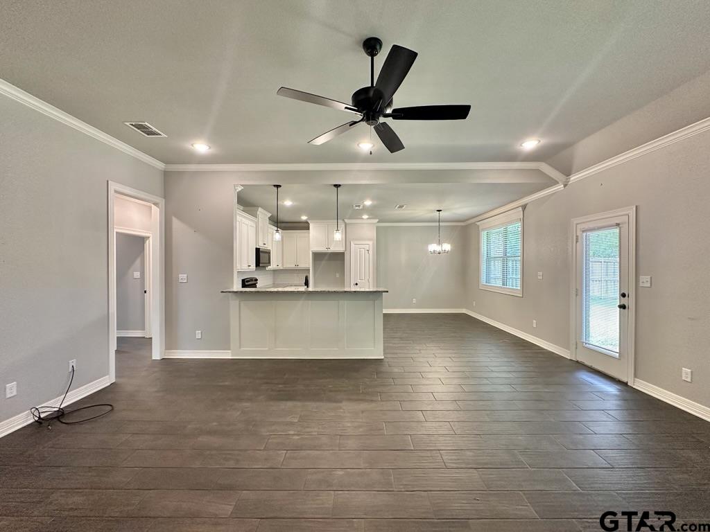 109 Rose Row Ln